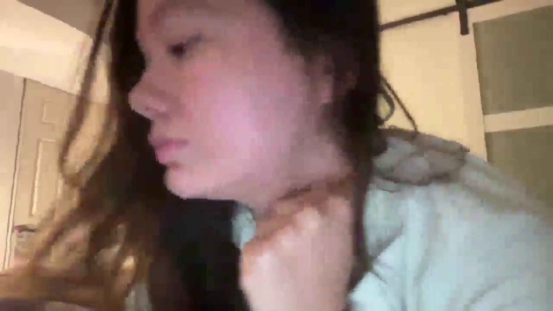 Gallery image thumbnail from imava's myfreecams stream on, 03/28/2025, 19:49 image 7 of 20