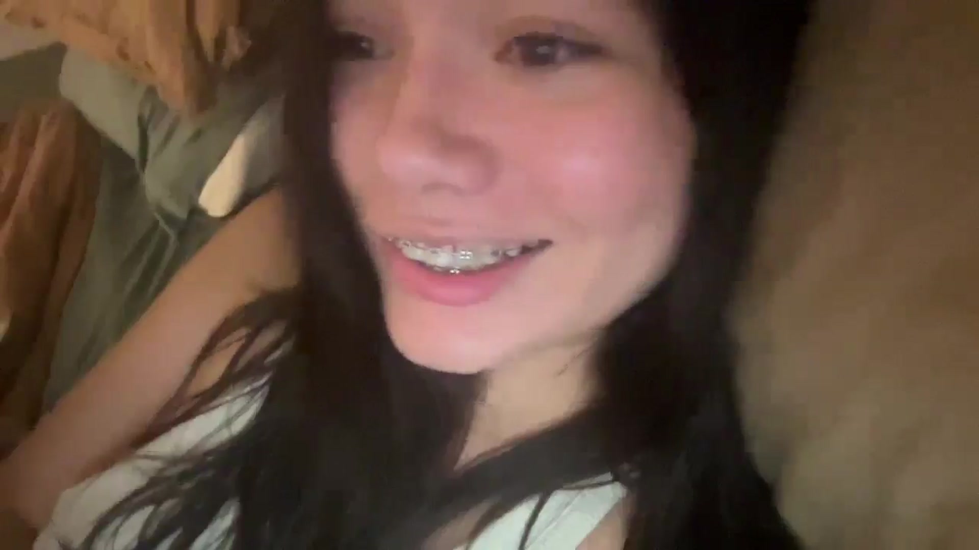 Gallery image thumbnail from imava's myfreecams stream on, 04/05/2025, 08:46 image 20 of 20
