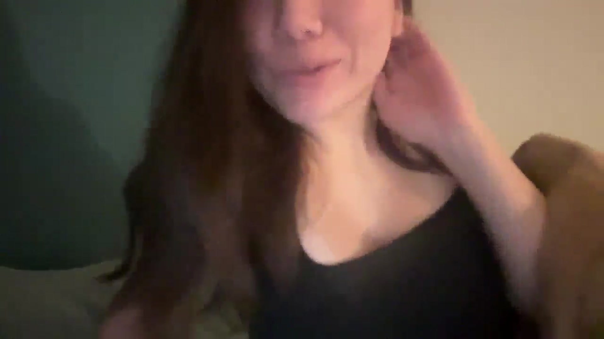 Gallery image thumbnail from imava's myfreecams stream on, 04/05/2025, 18:44 image 2 of 20