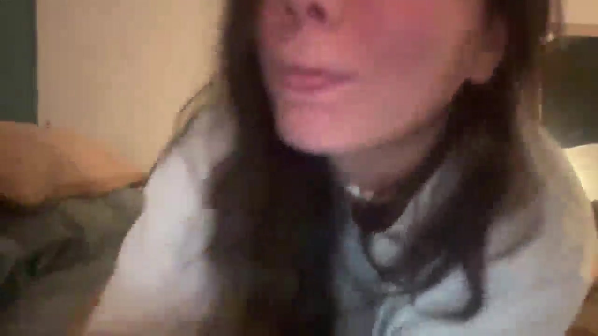 Gallery image thumbnail from imava's myfreecams stream on, 04/06/2025, 06:25 image 5 of 20