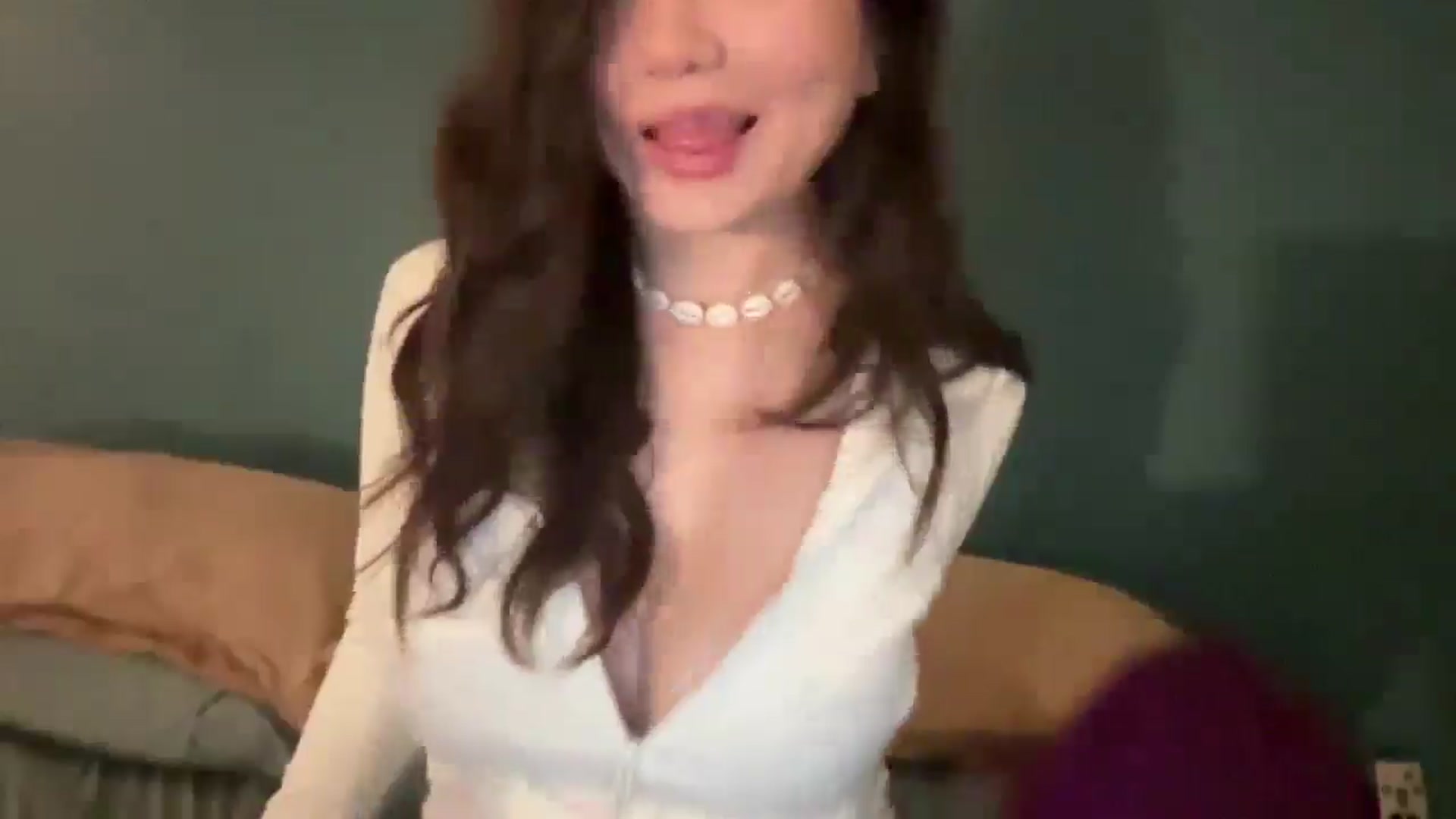 Gallery image thumbnail from imava's myfreecams stream on, 04/07/2025, 22:06 image 17 of 20