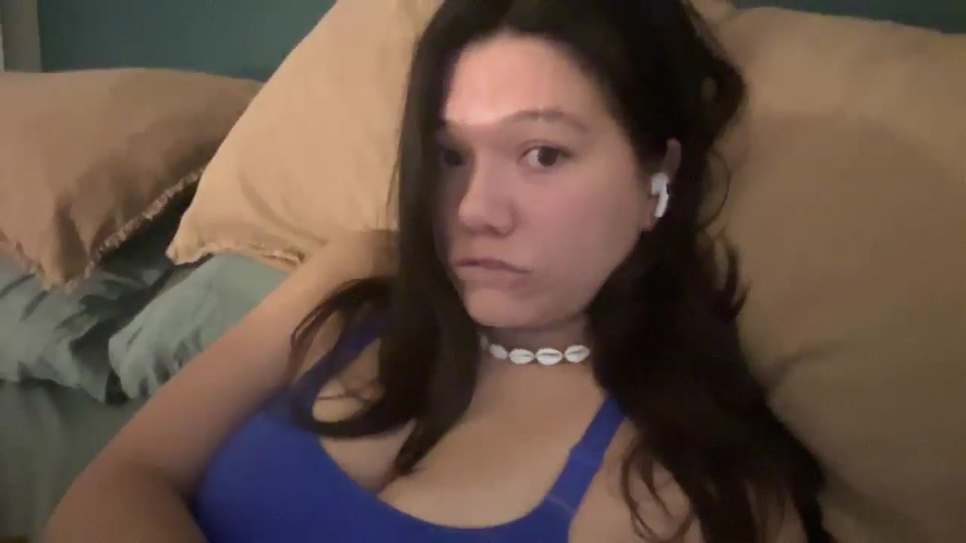 Gallery image thumbnail from imava's myfreecams stream on, 04/10/2025, 04:11 image 16 of 20