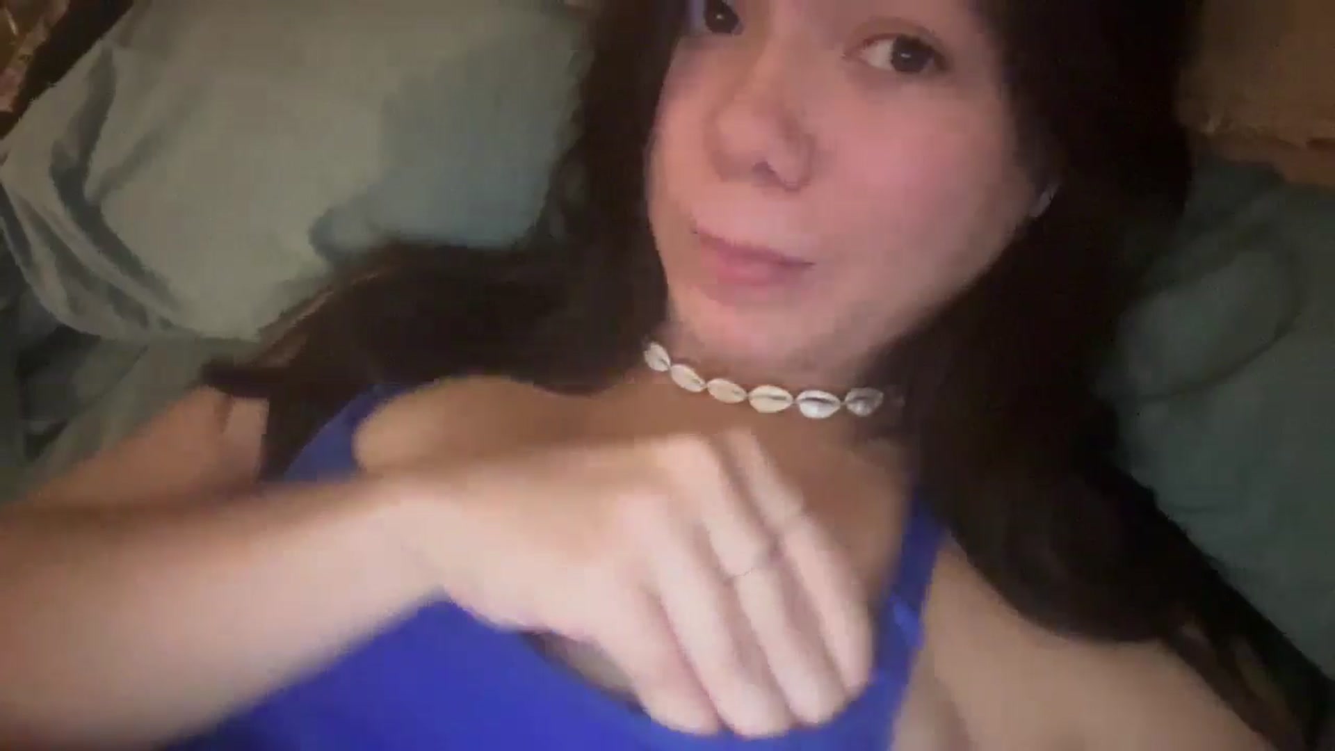 Gallery image thumbnail from imava's myfreecams stream on, 04/10/2025, 06:12 image 16 of 20