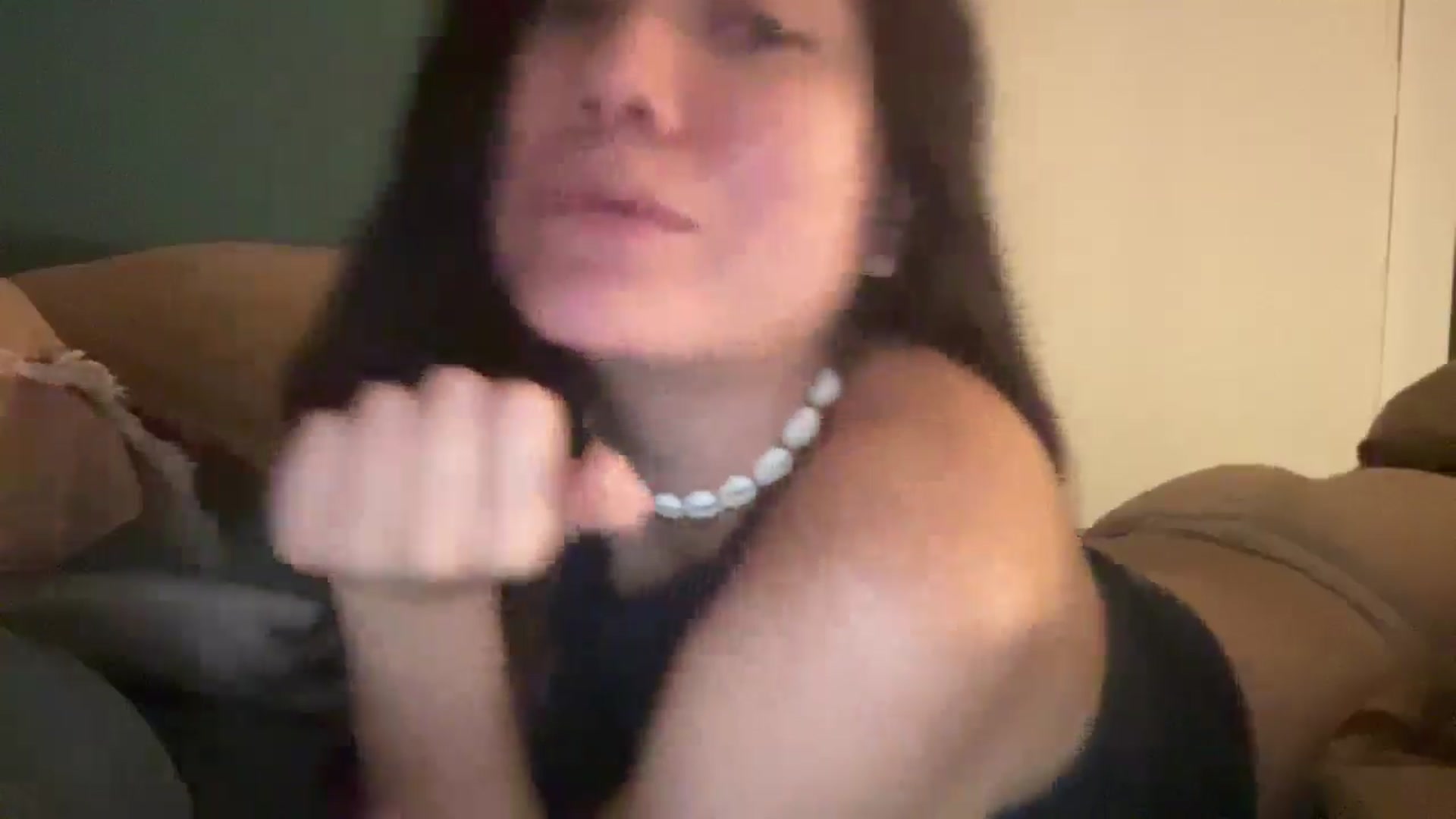 Gallery image thumbnail from imava's myfreecams stream on, 04/22/2025, 01:34 image 6 of 20