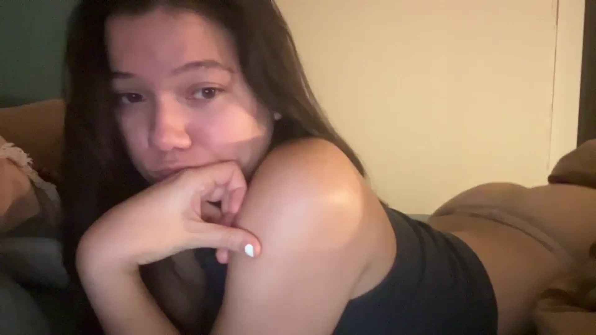 Gallery image thumbnail from imava's myfreecams stream on, 04/22/2025, 01:34 image 3 of 20
