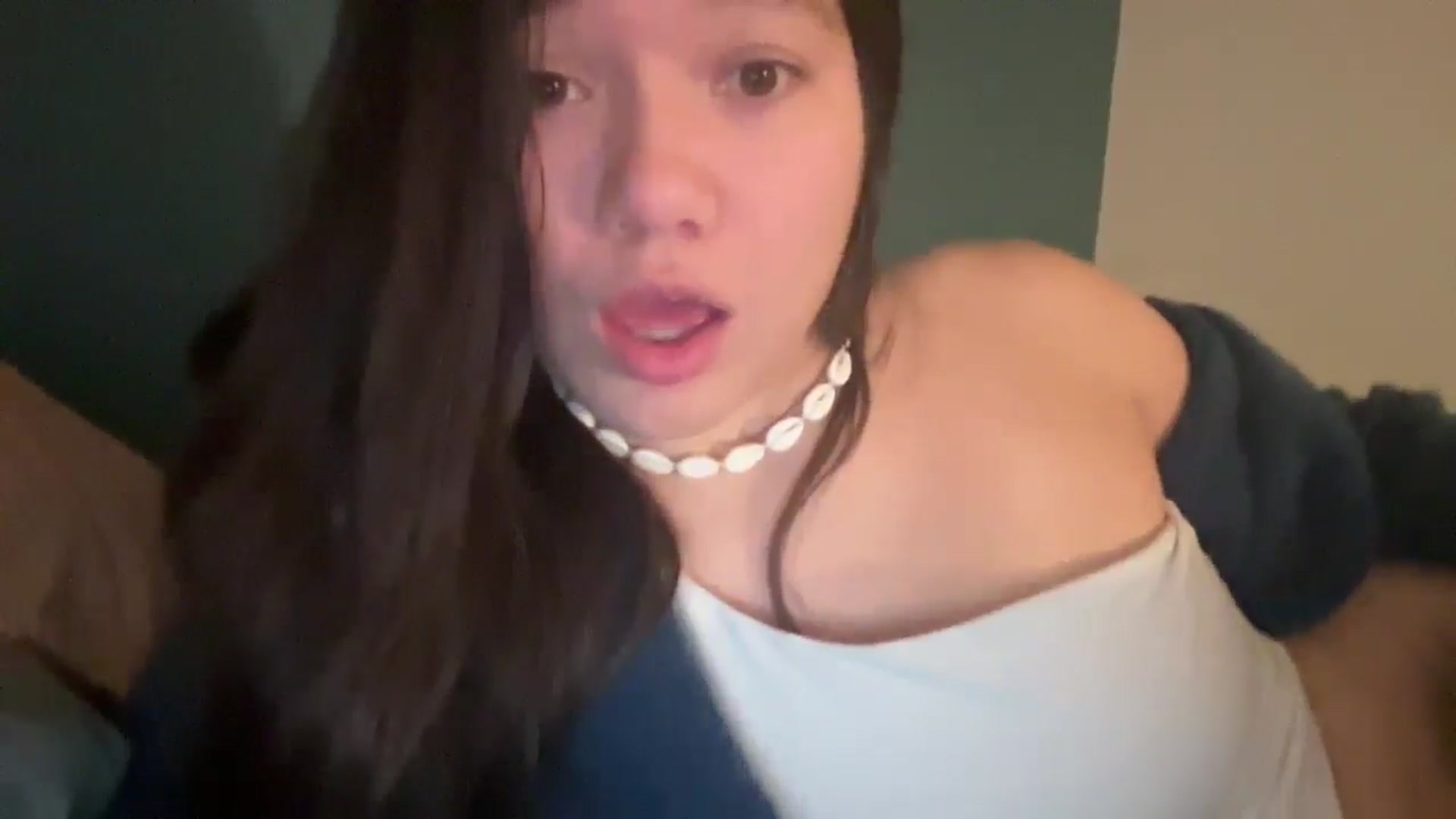 Gallery image thumbnail from imava's myfreecams stream on, 05/03/2025, 08:14 image 9 of 20