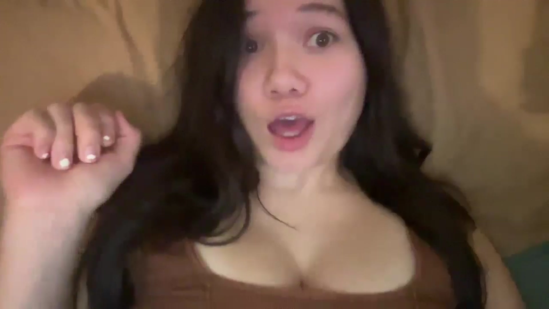 Gallery image thumbnail from imava's myfreecams stream on, 05/04/2025, 10:20 image 11 of 20