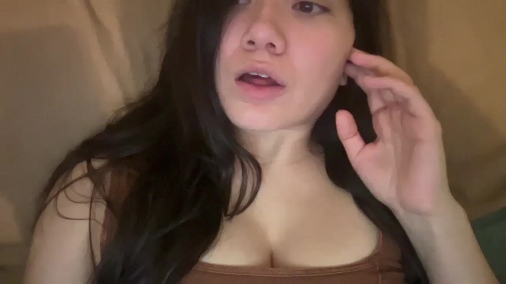Gallery image thumbnail from imava's myfreecams stream on, 05/04/2025, 10:20 image 12 of 20
