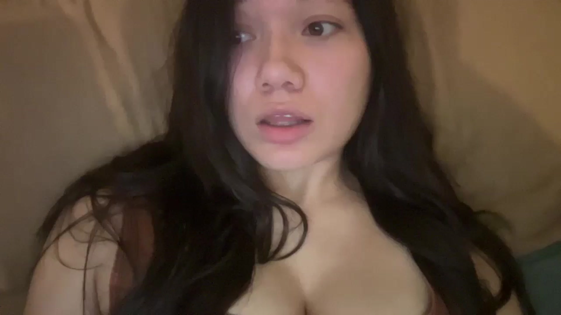 Gallery image thumbnail from imava's myfreecams stream on, 05/04/2025, 10:20 image 13 of 20