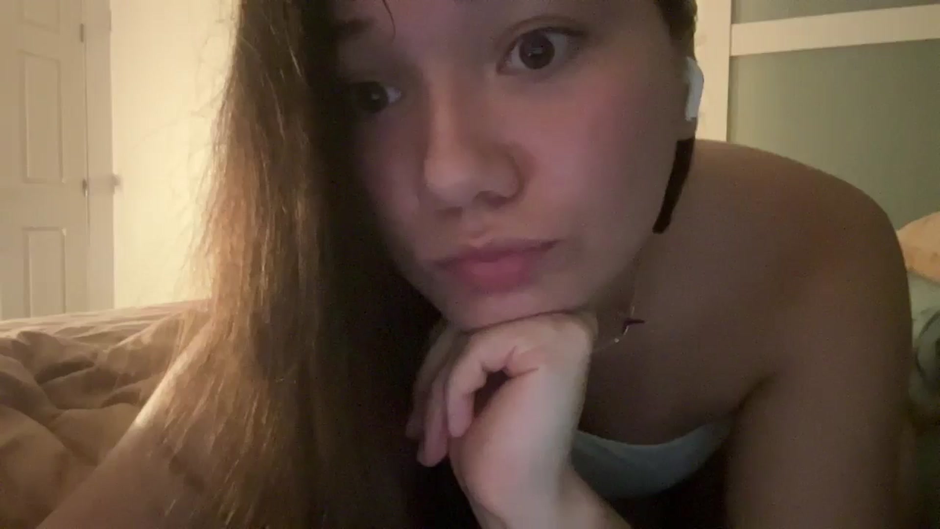Gallery image thumbnail from imava's myfreecams stream on, 05/13/2025, 08:02 image 20 of 20