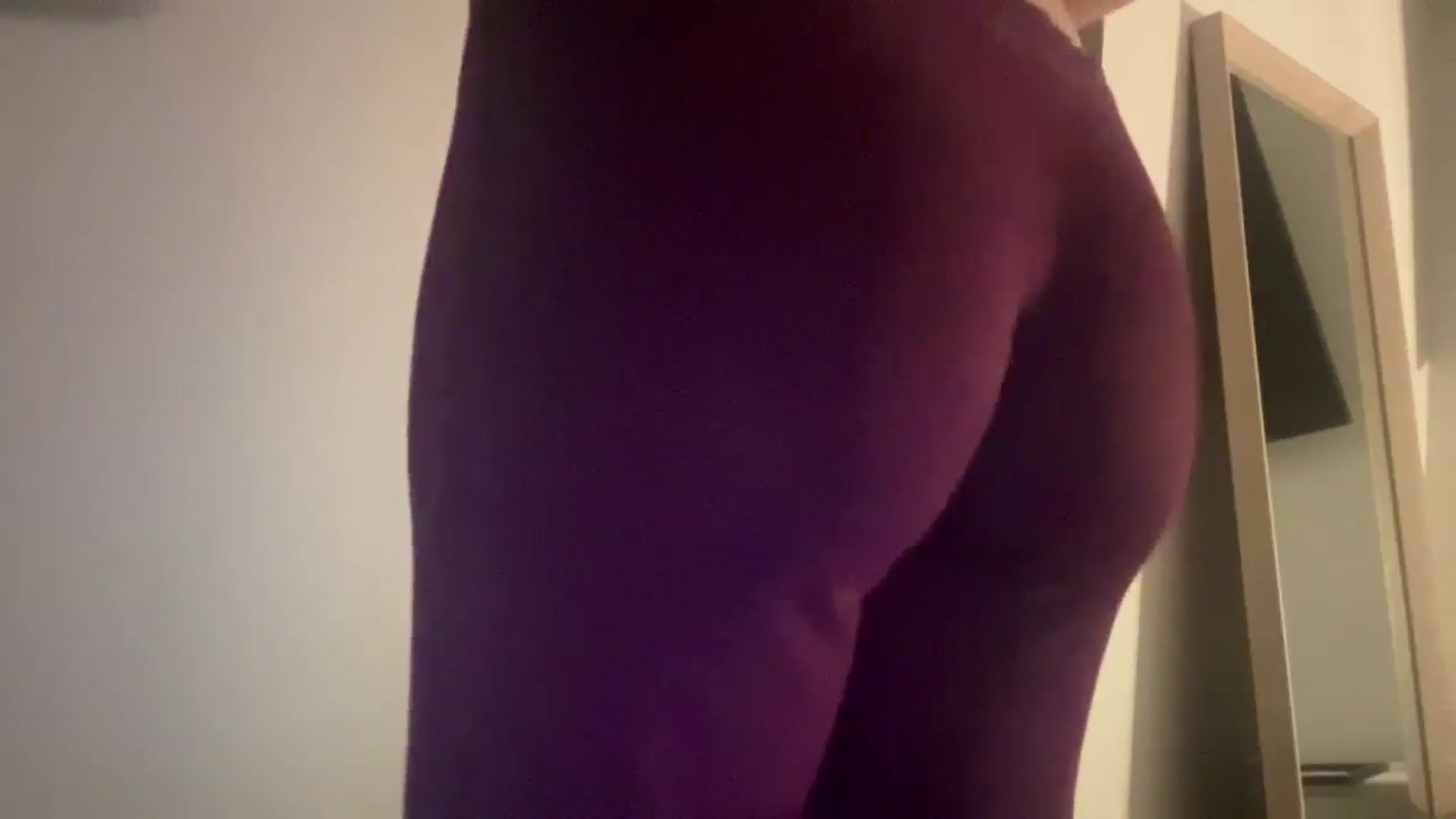 Gallery image thumbnail from imava's myfreecams stream on, 05/18/2025, 08:28 image 15 of 20