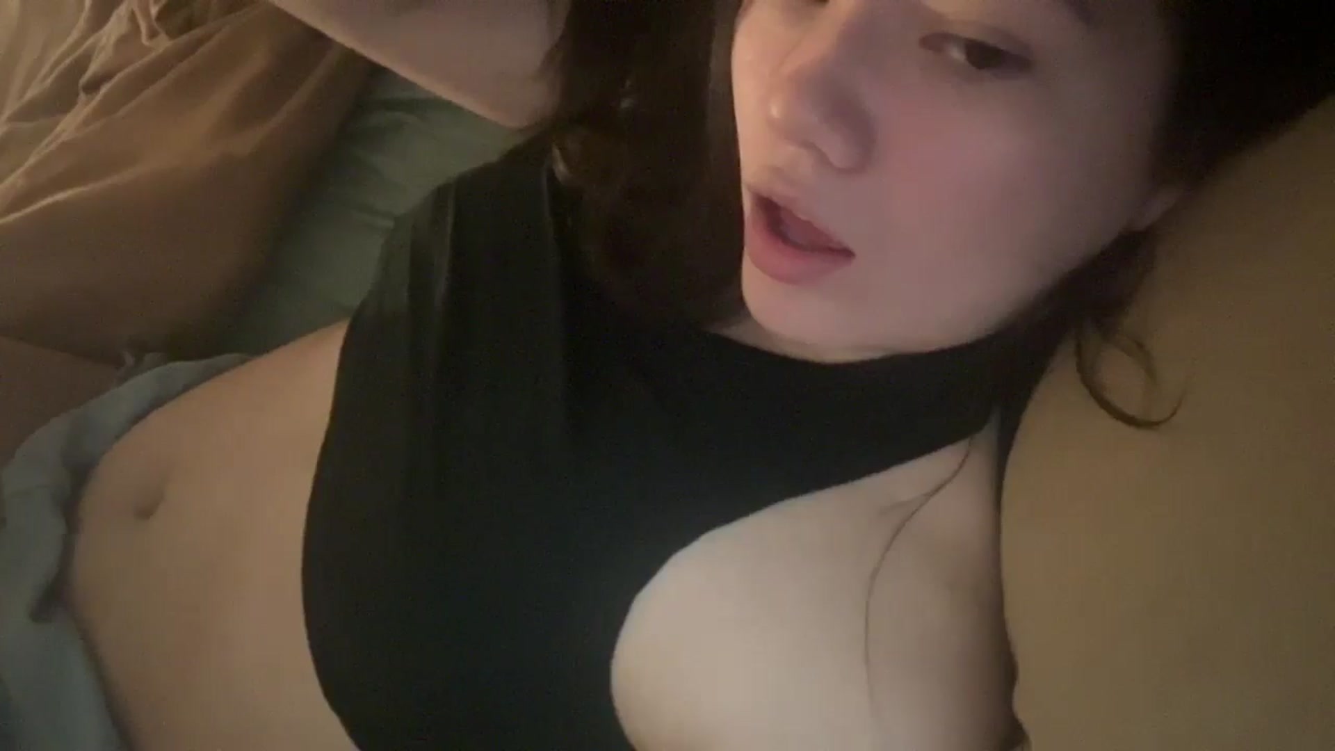 Gallery image thumbnail from imava's myfreecams stream on, 05/25/2025, 21:45 image 3 of 20