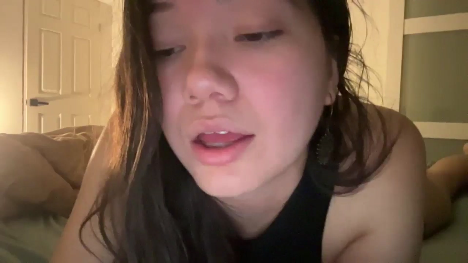 Gallery image thumbnail from imava's myfreecams stream on, 05/25/2025, 22:57 image 10 of 20