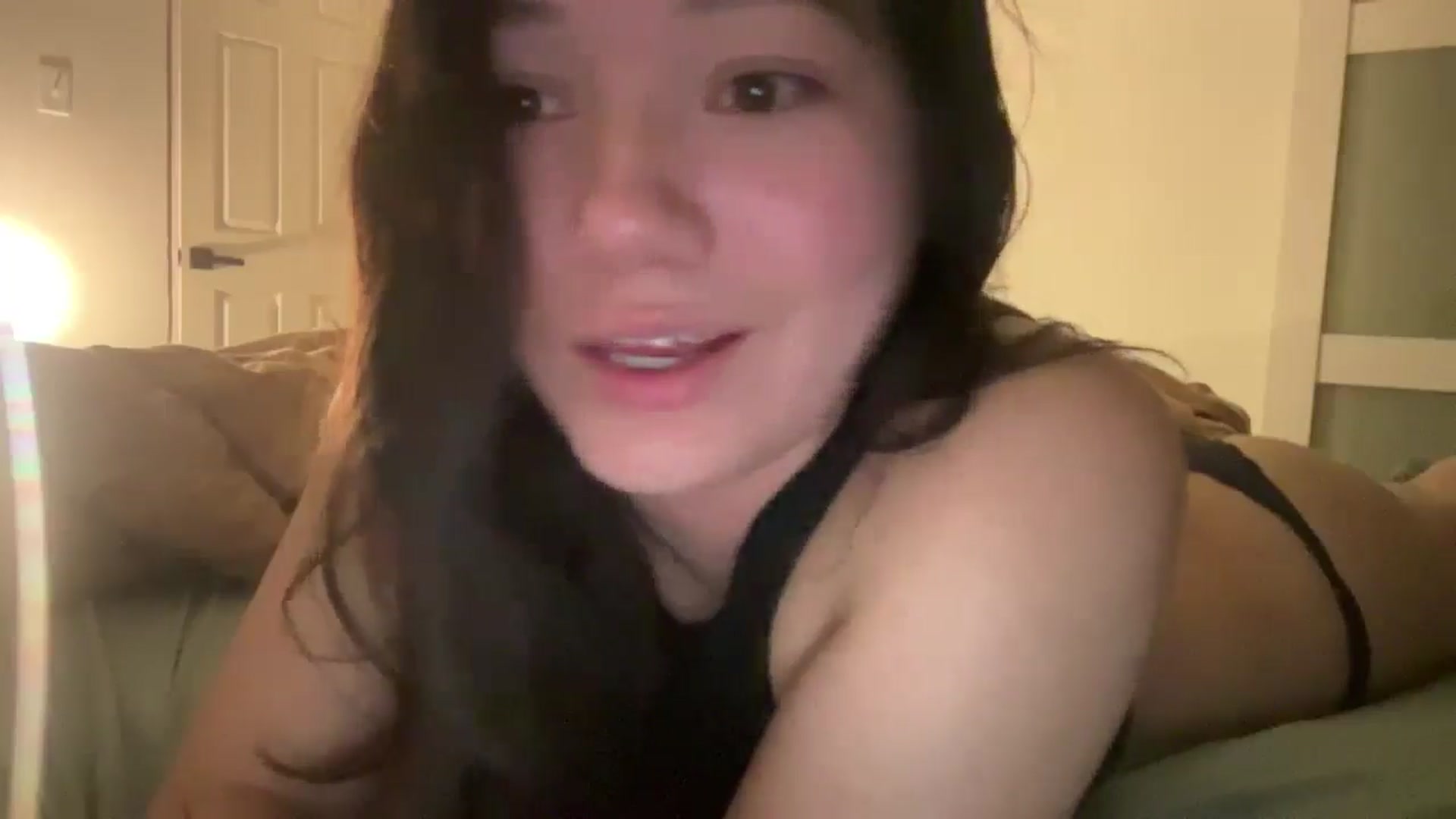 Gallery image thumbnail from imava's myfreecams stream on, 05/25/2025, 22:57 image 5 of 20