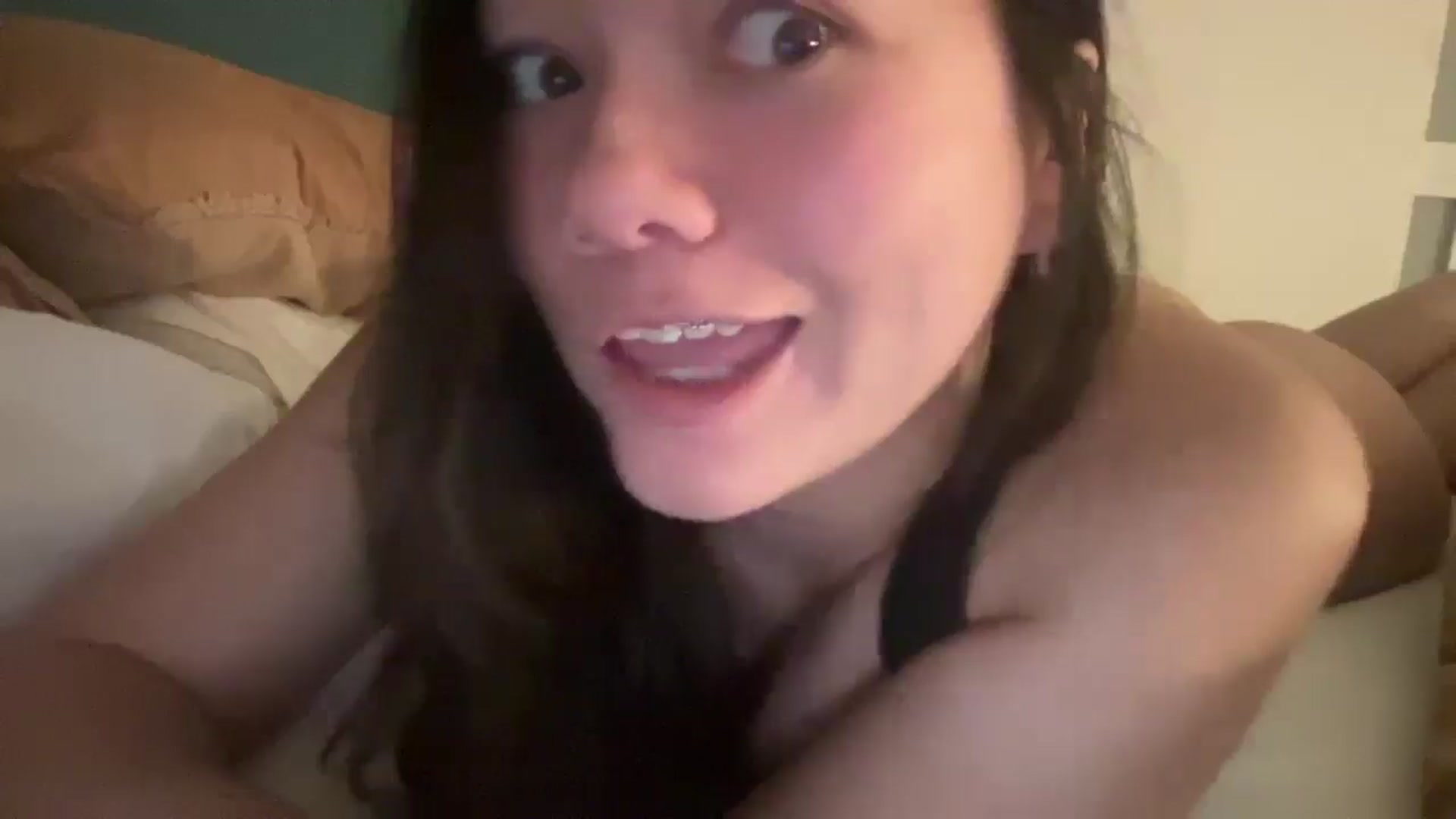 Gallery image thumbnail from imava's myfreecams stream on, 06/07/2025, 11:36 image 18 of 20