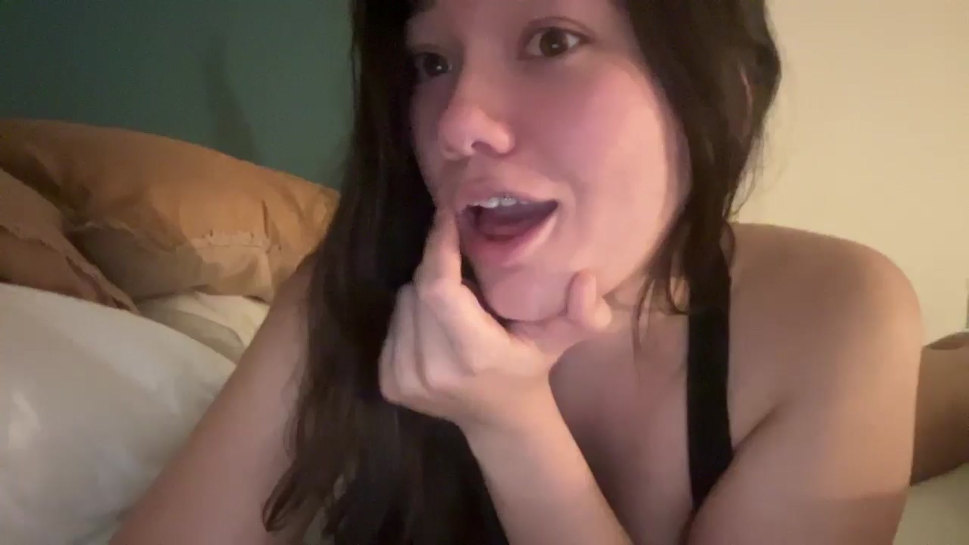 Gallery image thumbnail from imava's myfreecams stream on, 06/07/2025, 11:36 image 15 of 20