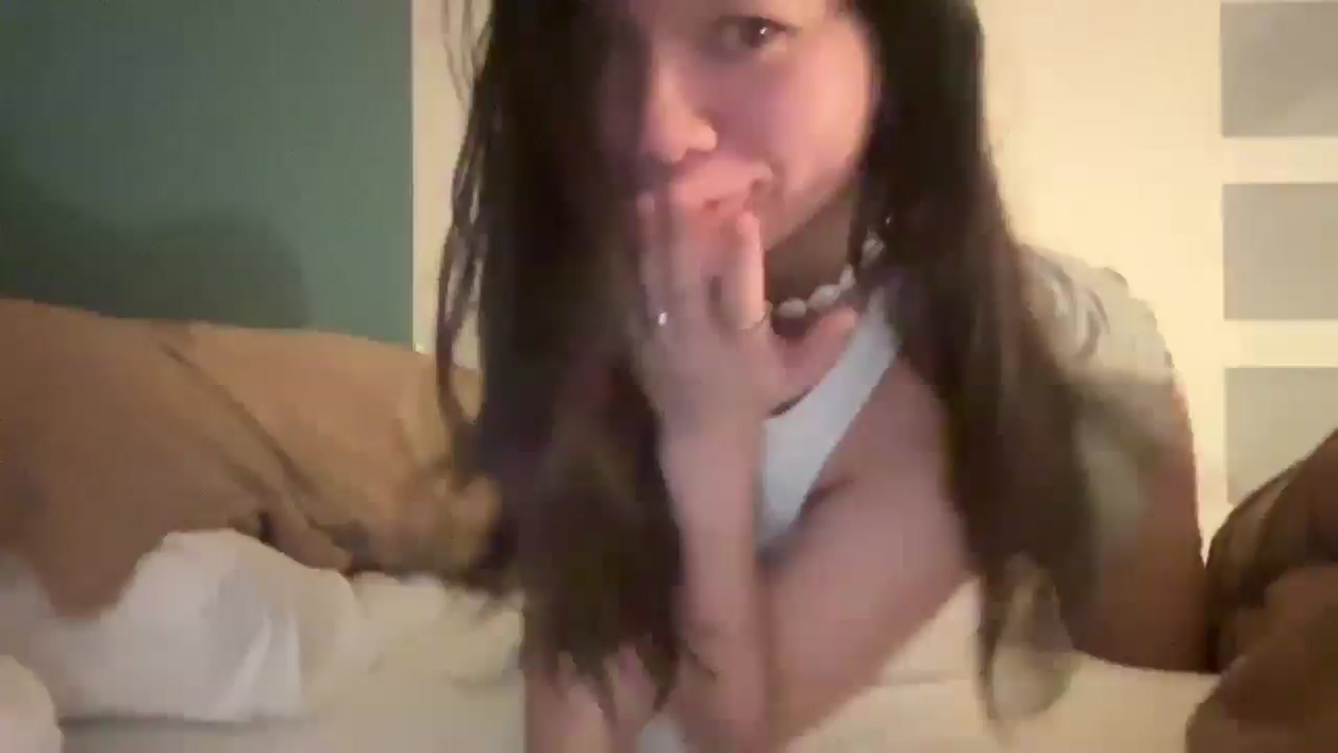 Gallery image thumbnail from imava's myfreecams stream on, 06/09/2025, 18:42 image 2 of 20