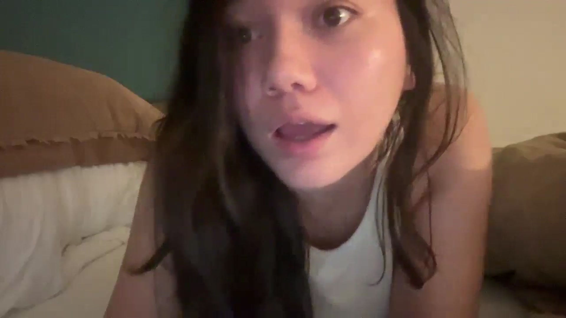 Gallery image thumbnail from imava's myfreecams stream on, 06/12/2025, 04:30 image 15 of 20
