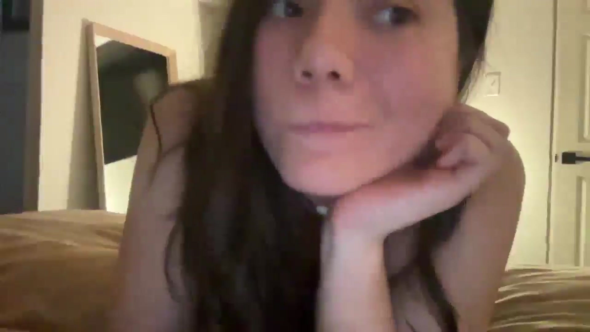 Gallery image thumbnail from imava's myfreecams stream on, 06/13/2025, 13:18 image 10 of 20