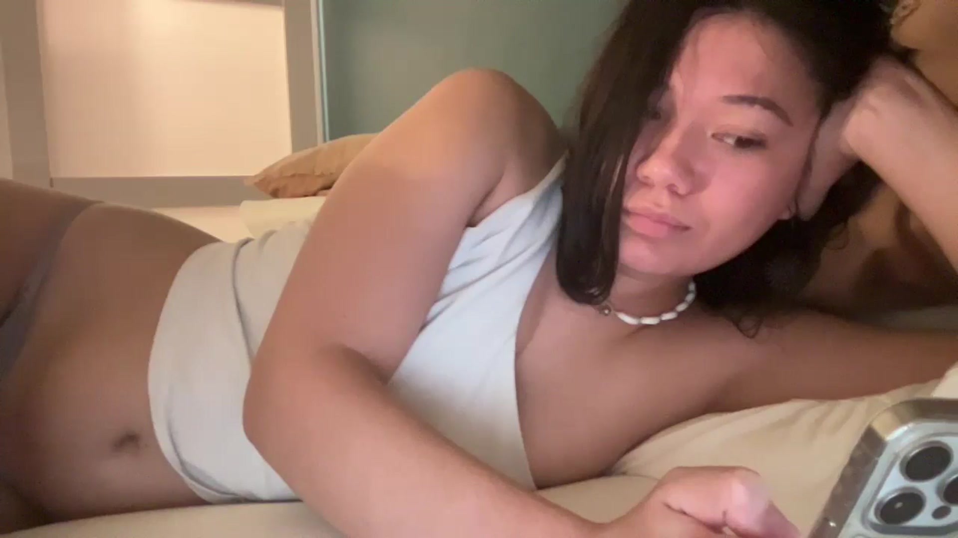 Gallery image thumbnail from imava's myfreecams stream on, 06/15/2025, 11:25 image 8 of 20