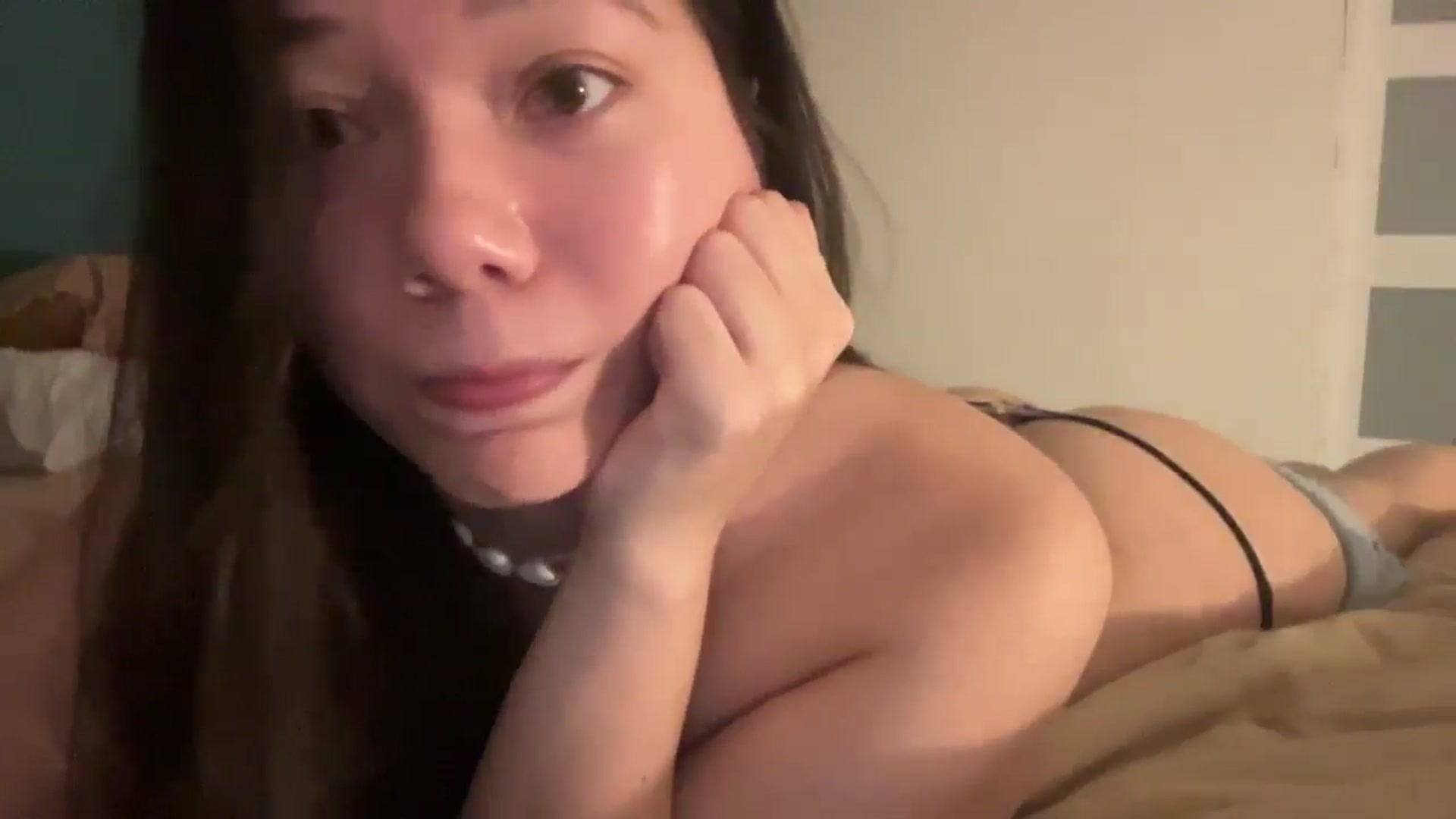 Gallery image thumbnail from imava's myfreecams stream on, 06/18/2025, 24:15 image 3 of 20