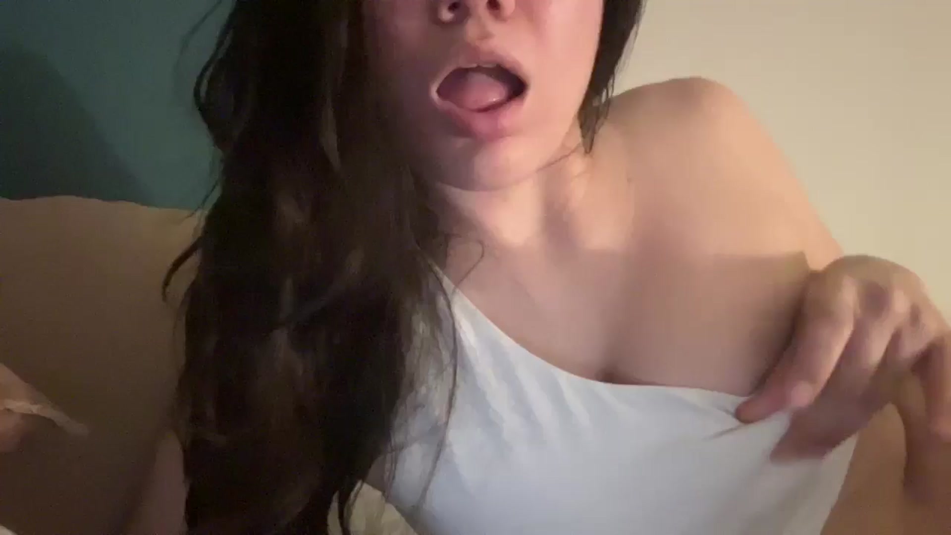 Gallery image thumbnail from imava's myfreecams stream on, 06/28/2025, 05:22 image 12 of 20
