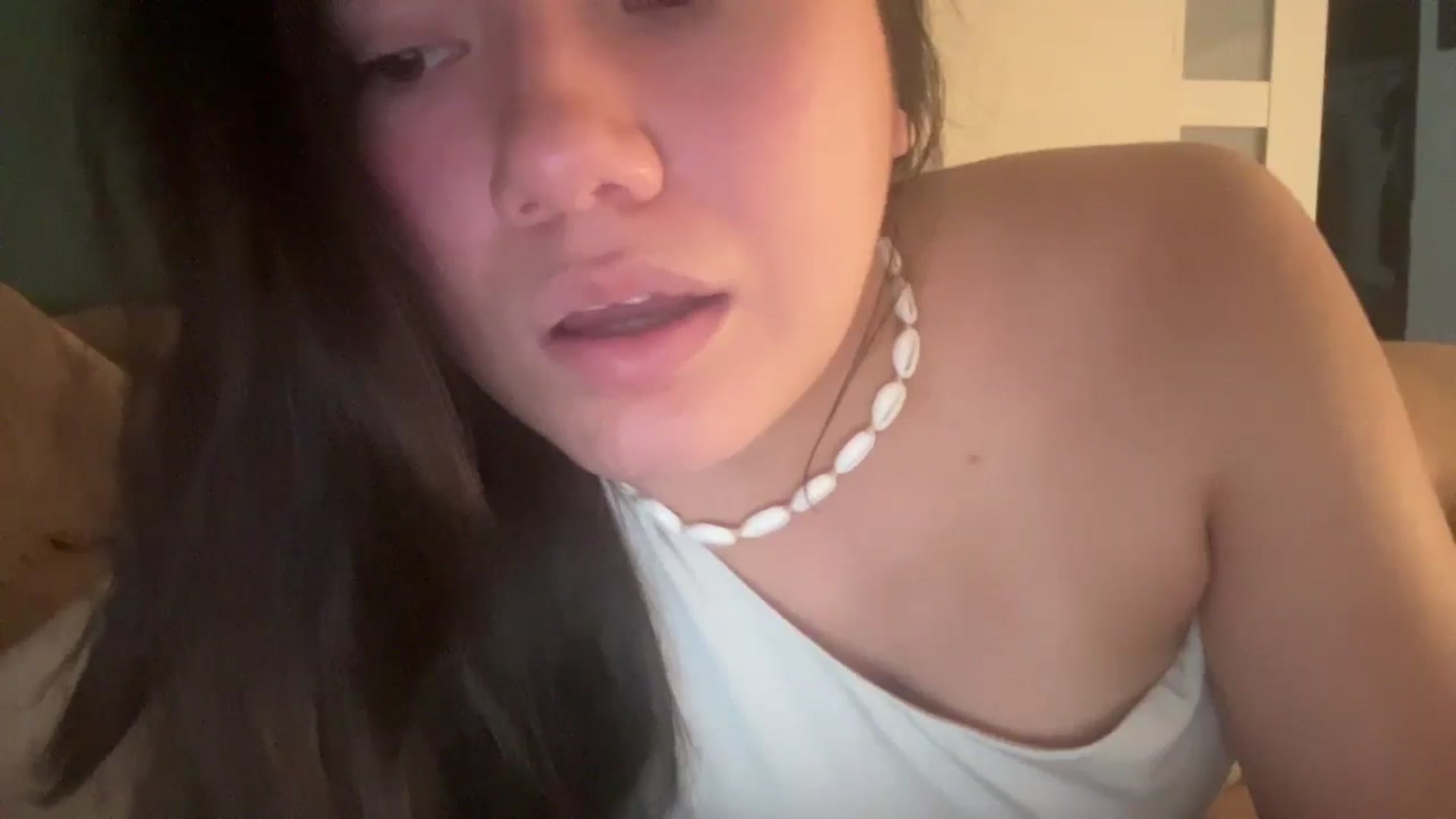 Gallery image thumbnail from imava's myfreecams stream on, 07/04/2025, 18:18 image 19 of 20