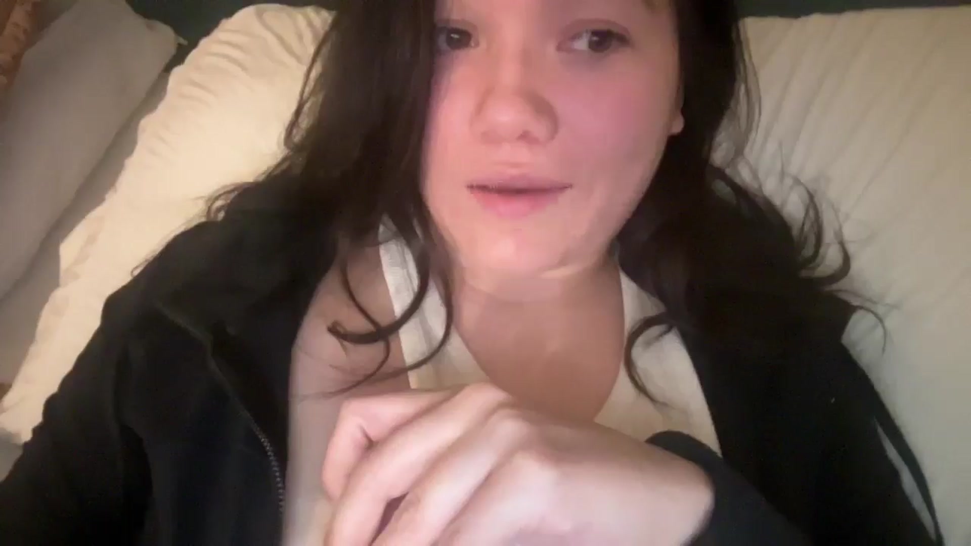 Gallery image thumbnail from imava's myfreecams stream on, 07/07/2025, 05:15 image 11 of 20