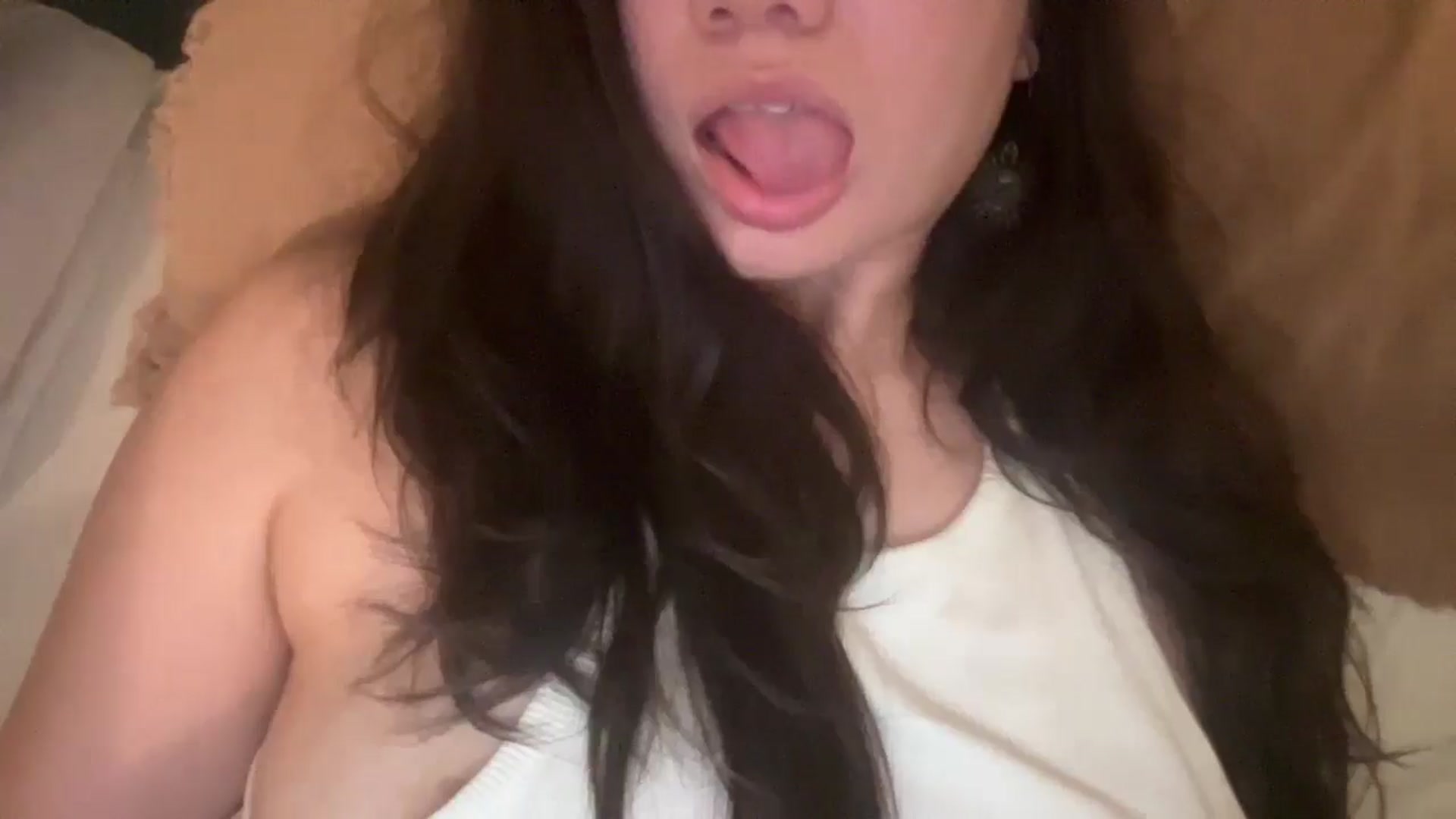 Gallery image thumbnail from imava's myfreecams stream on, 07/07/2025, 20:32 image 13 of 20