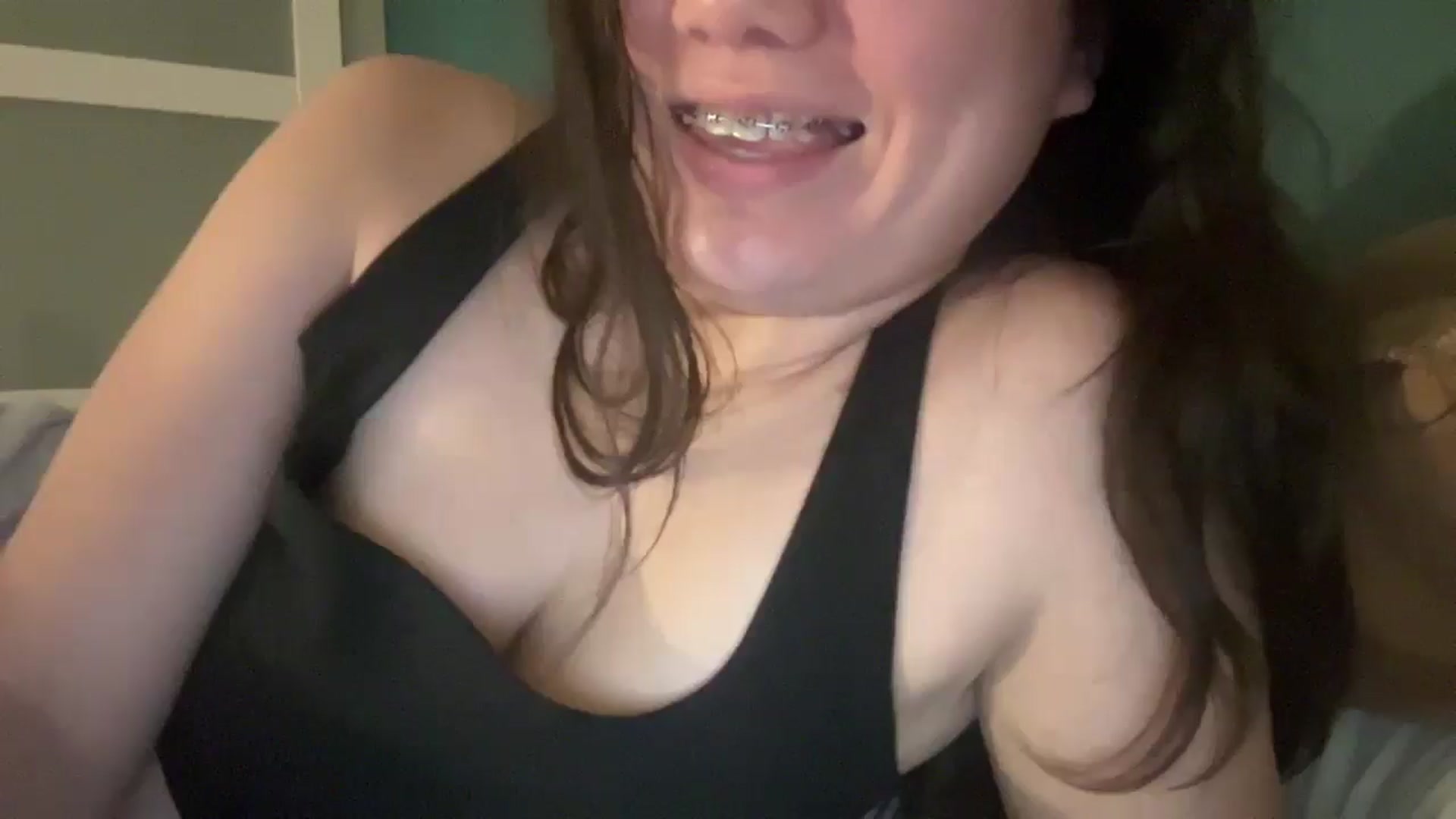 Gallery image thumbnail from imava's myfreecams stream on, 07/08/2025, 22:09 image 8 of 20