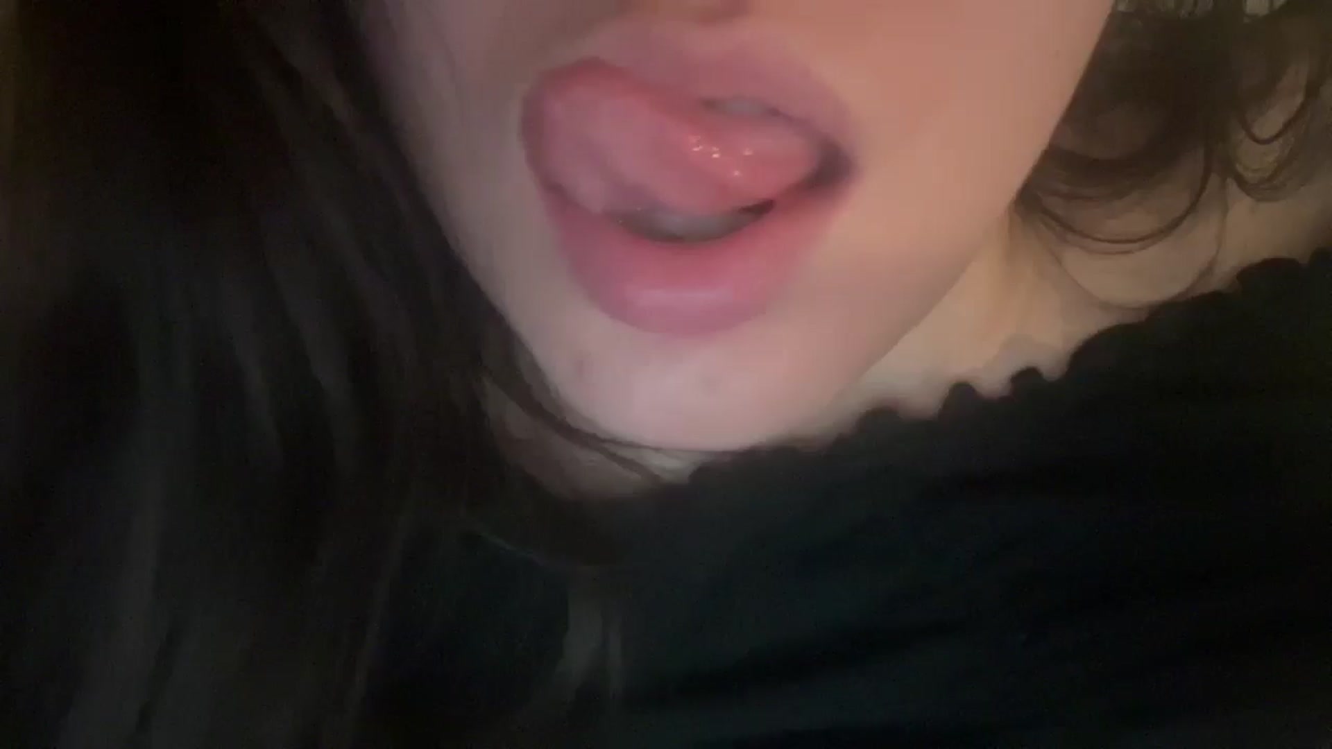 Gallery image thumbnail from imava's myfreecams stream on, 07/10/2025, 05:58 image 11 of 20