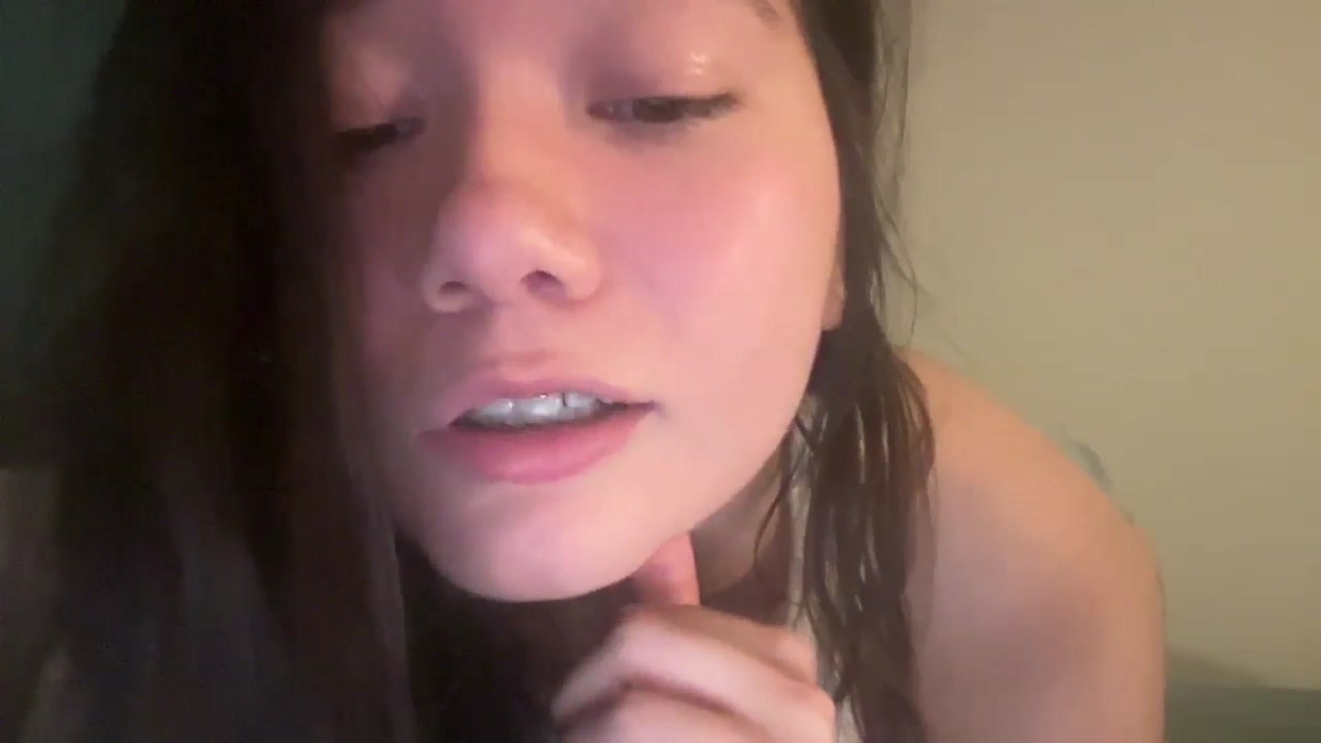 Gallery image thumbnail from imava's myfreecams stream on, 07/15/2025, 17:45 image 20 of 20