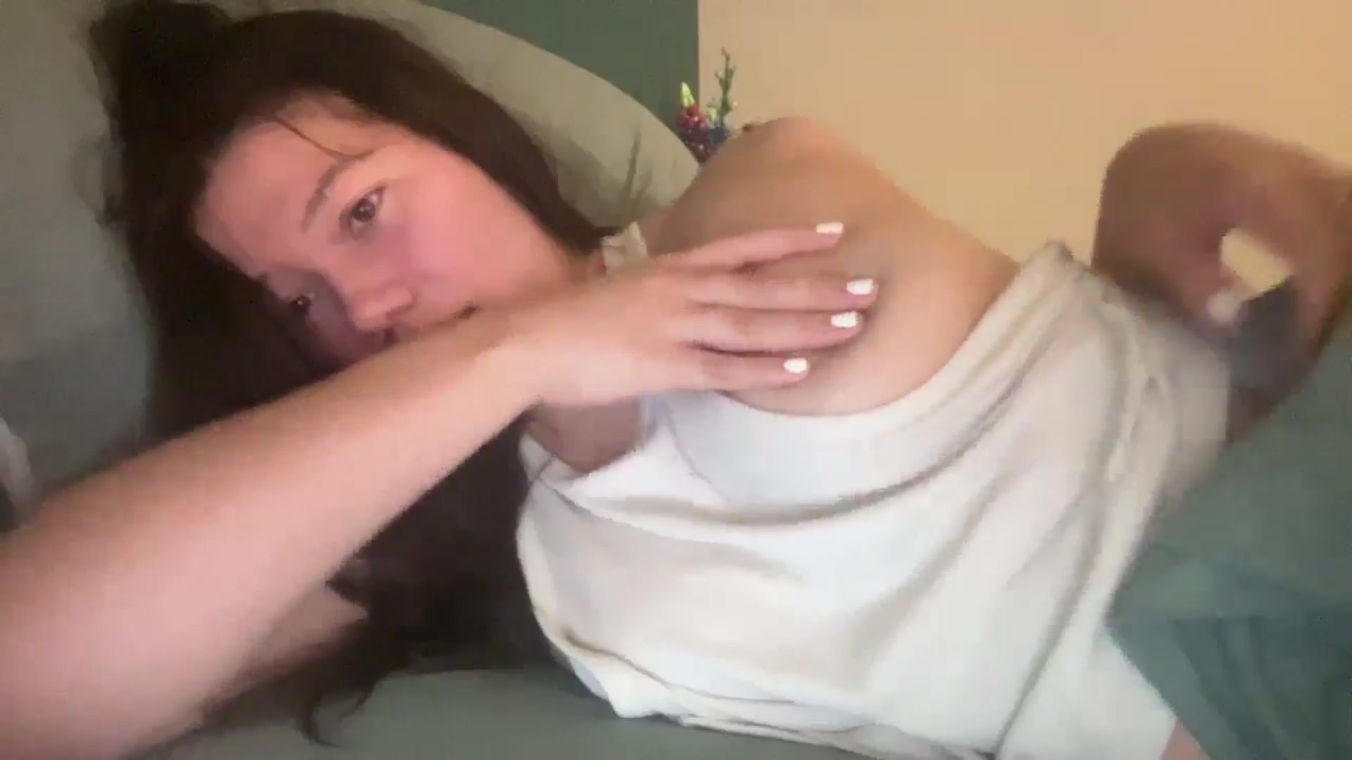 Gallery image thumbnail from imava's myfreecams stream on, 07/15/2025, 17:45 image 6 of 20