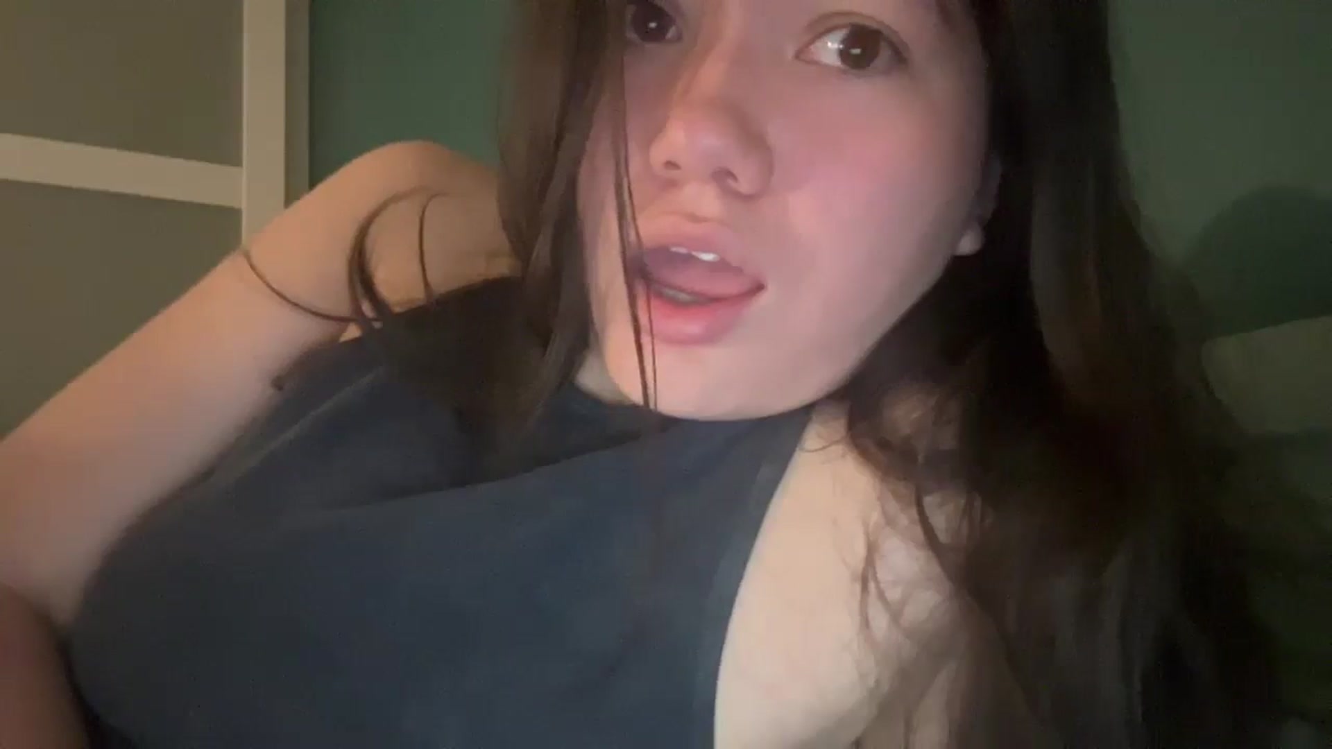 Gallery image thumbnail from imava's myfreecams stream on, 07/16/2025, 16:46 image 19 of 20