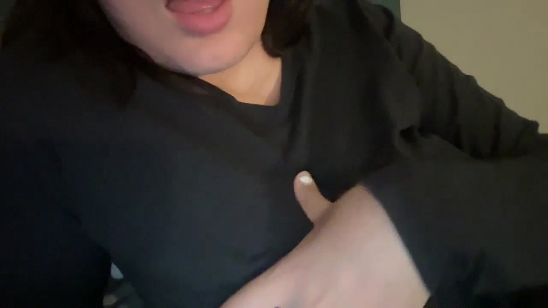 Gallery image thumbnail from imava's myfreecams stream on, 08/07/2025, 04:44 image 17 of 20