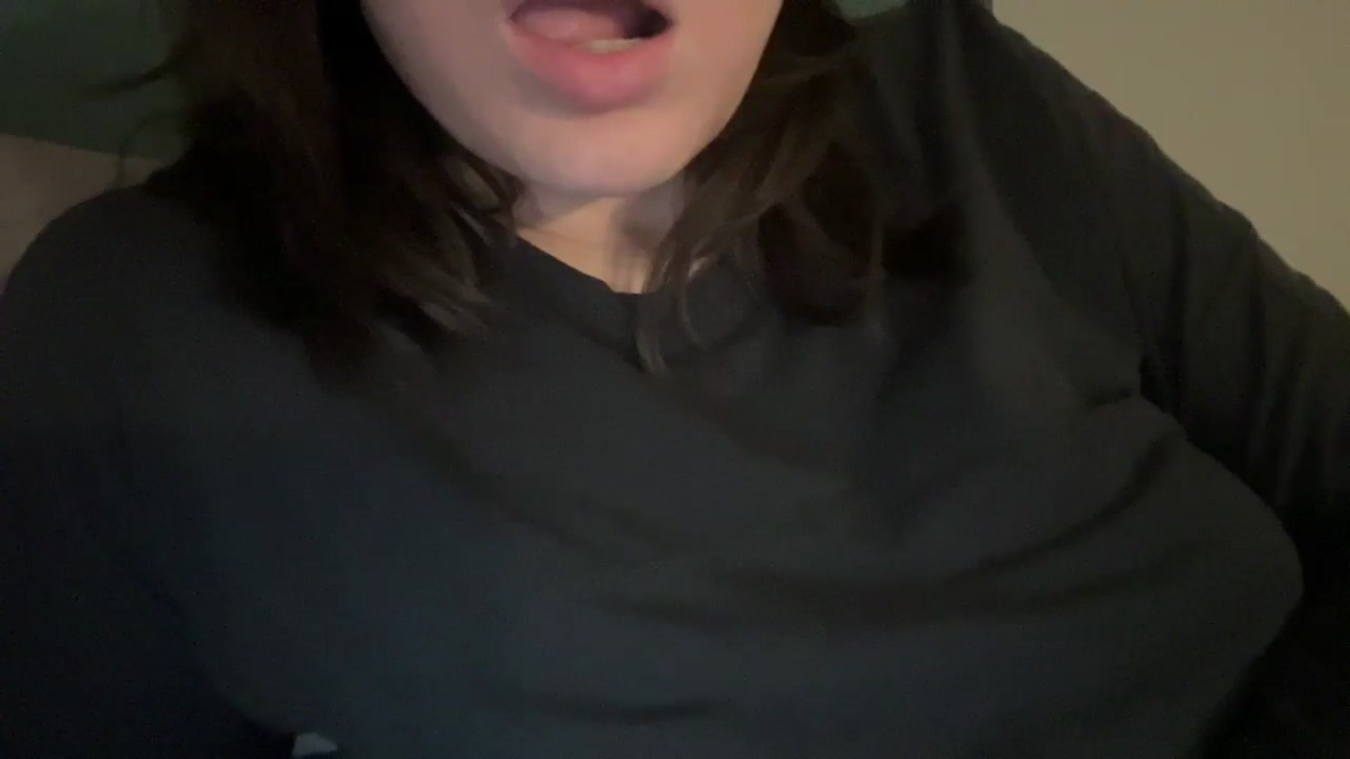 Gallery image thumbnail from imava's myfreecams stream on, 08/07/2025, 04:44 image 16 of 20