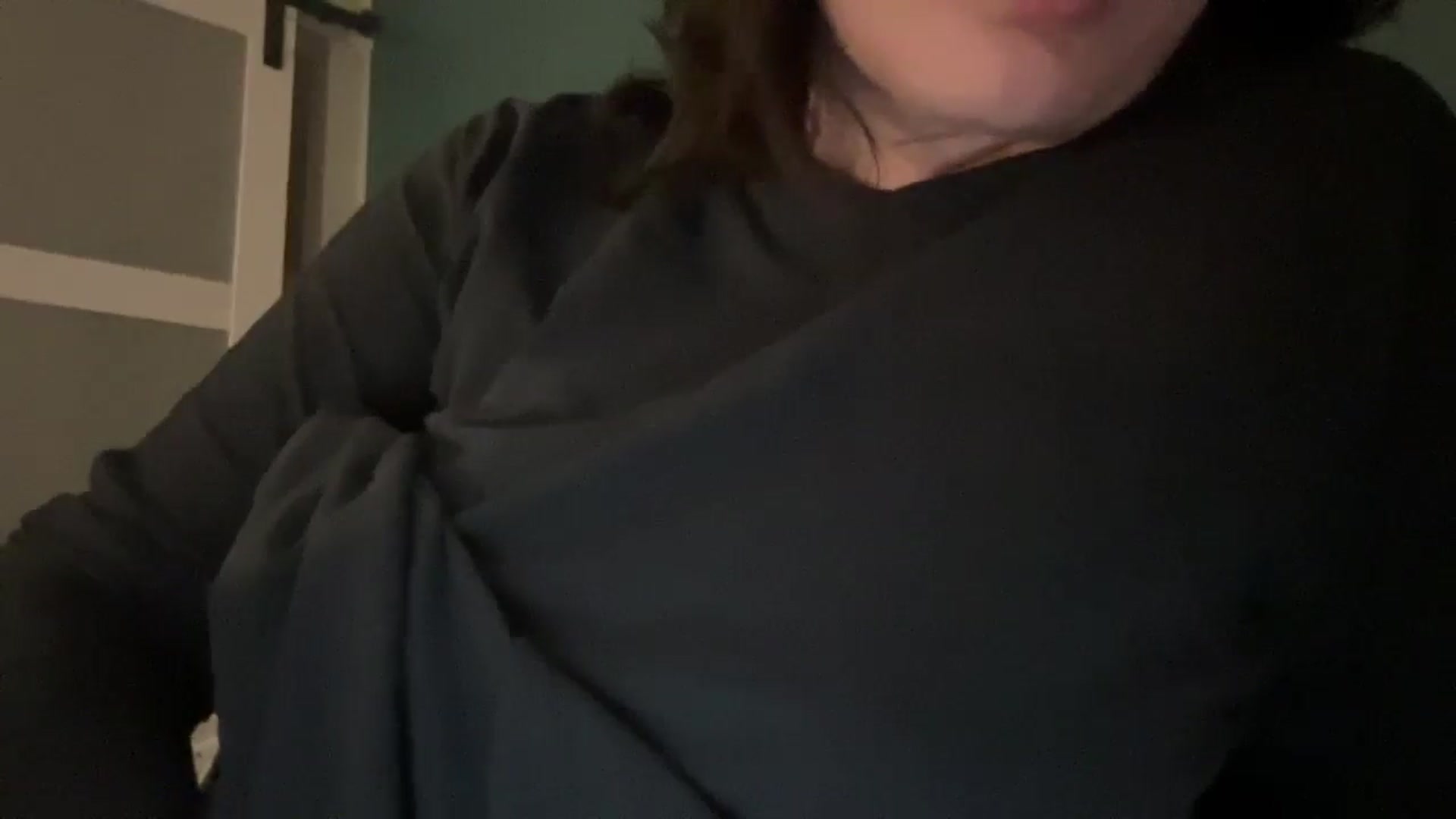Gallery image thumbnail from imava's myfreecams stream on, 08/07/2025, 04:44 image 3 of 20