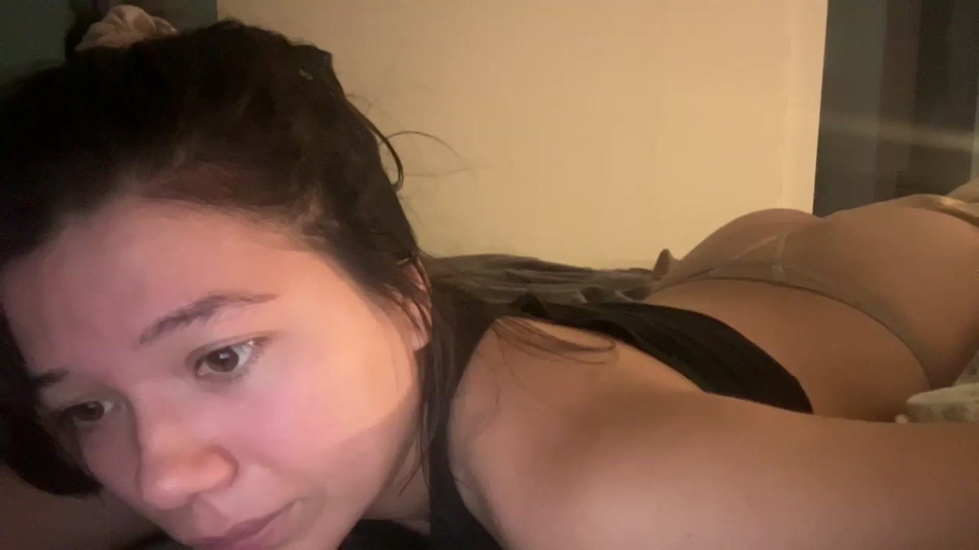 Gallery image thumbnail from imava's myfreecams stream on, 08/07/2025, 19:39 image 19 of 20