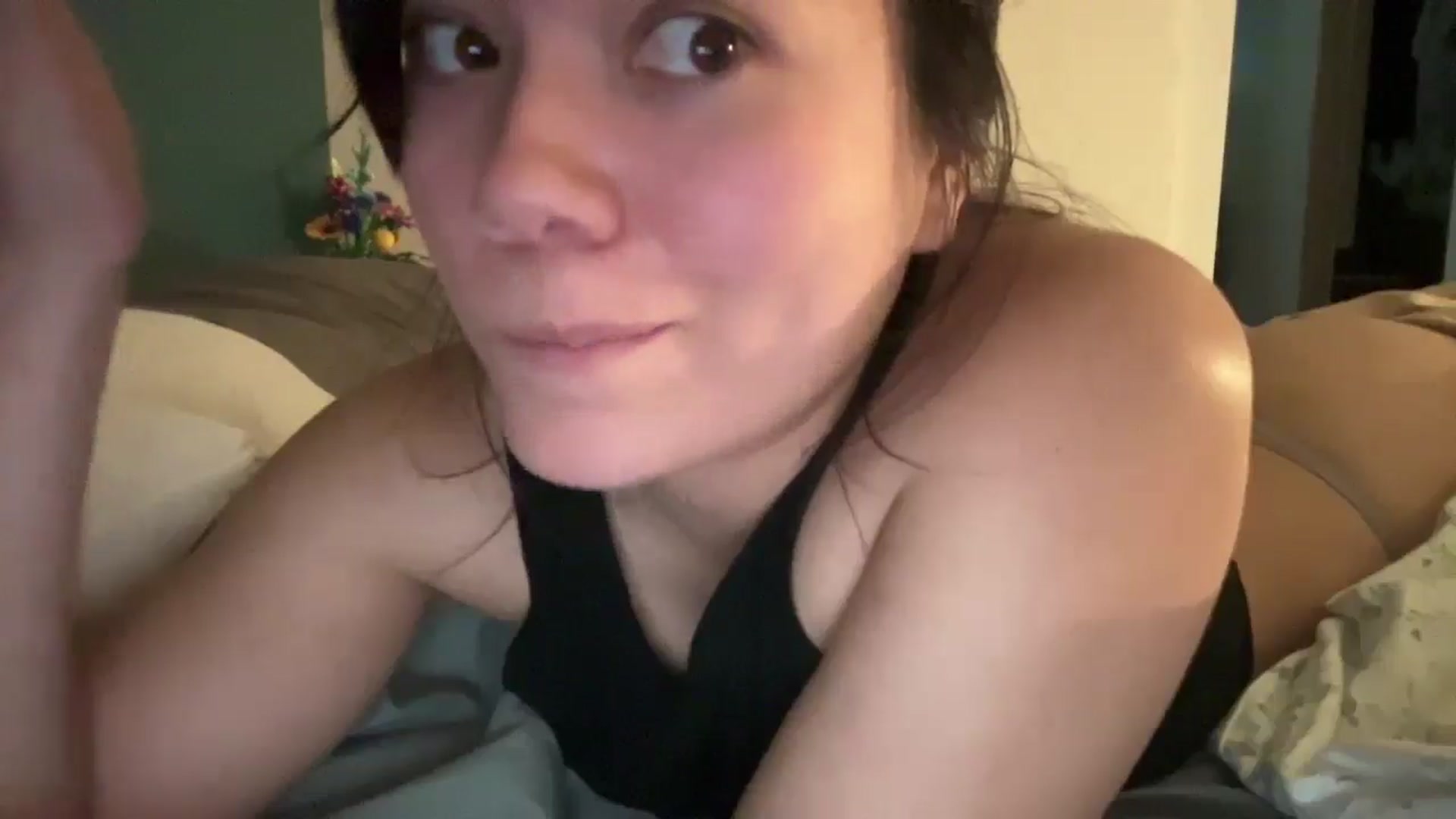 Gallery image thumbnail from imava's myfreecams stream on, 08/07/2025, 19:39 image 10 of 20