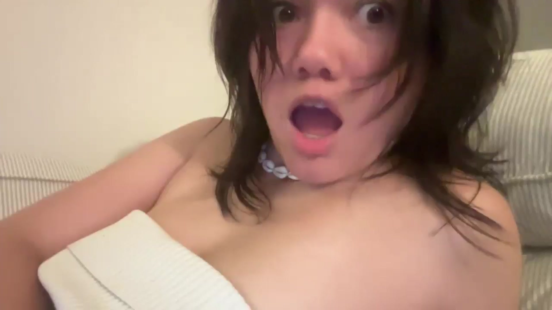 Gallery image thumbnail from imava's myfreecams stream on, 08/13/2025, 21:38 image 1 of 20