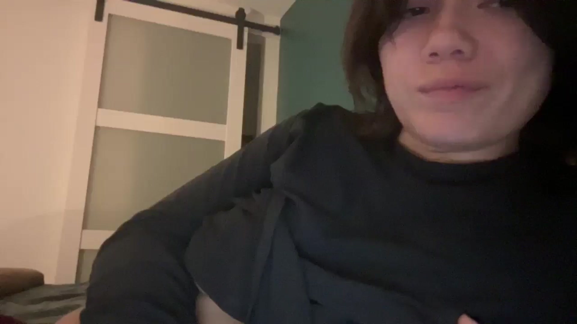 Gallery image thumbnail from imava's myfreecams stream on, 08/21/2025, 04:46 image 7 of 20