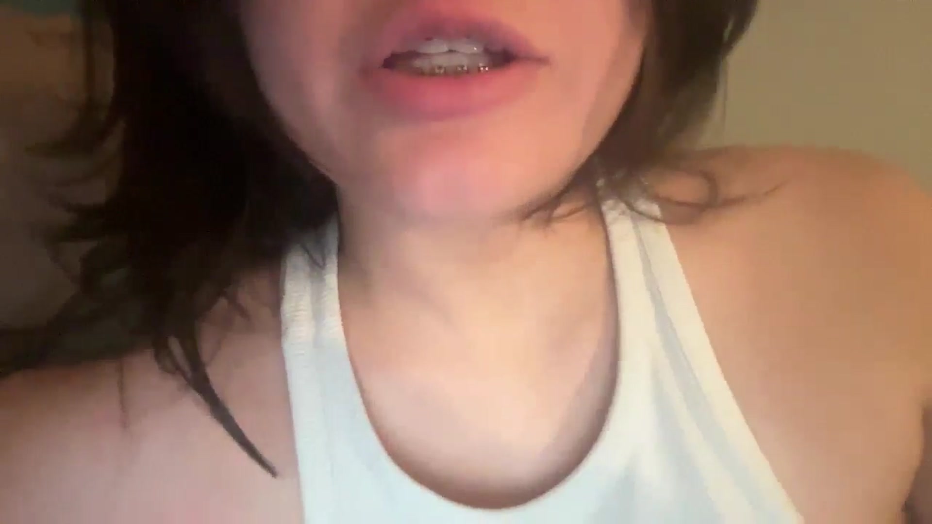 Gallery image thumbnail from imava's myfreecams stream on, 08/21/2025, 18:10 image 18 of 20