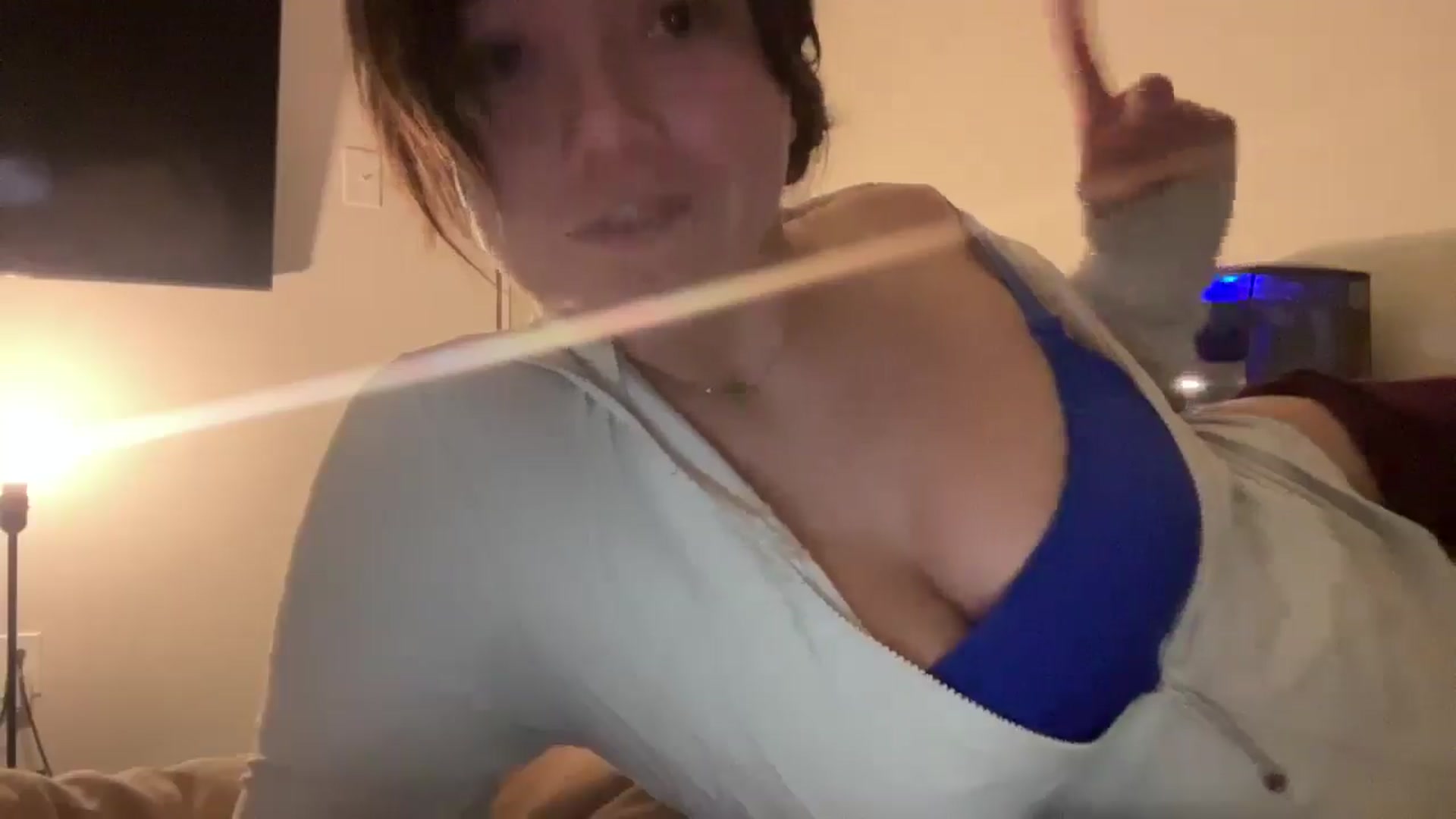 Gallery image thumbnail from imava's myfreecams stream on, 08/22/2025, 01:52 image 3 of 20