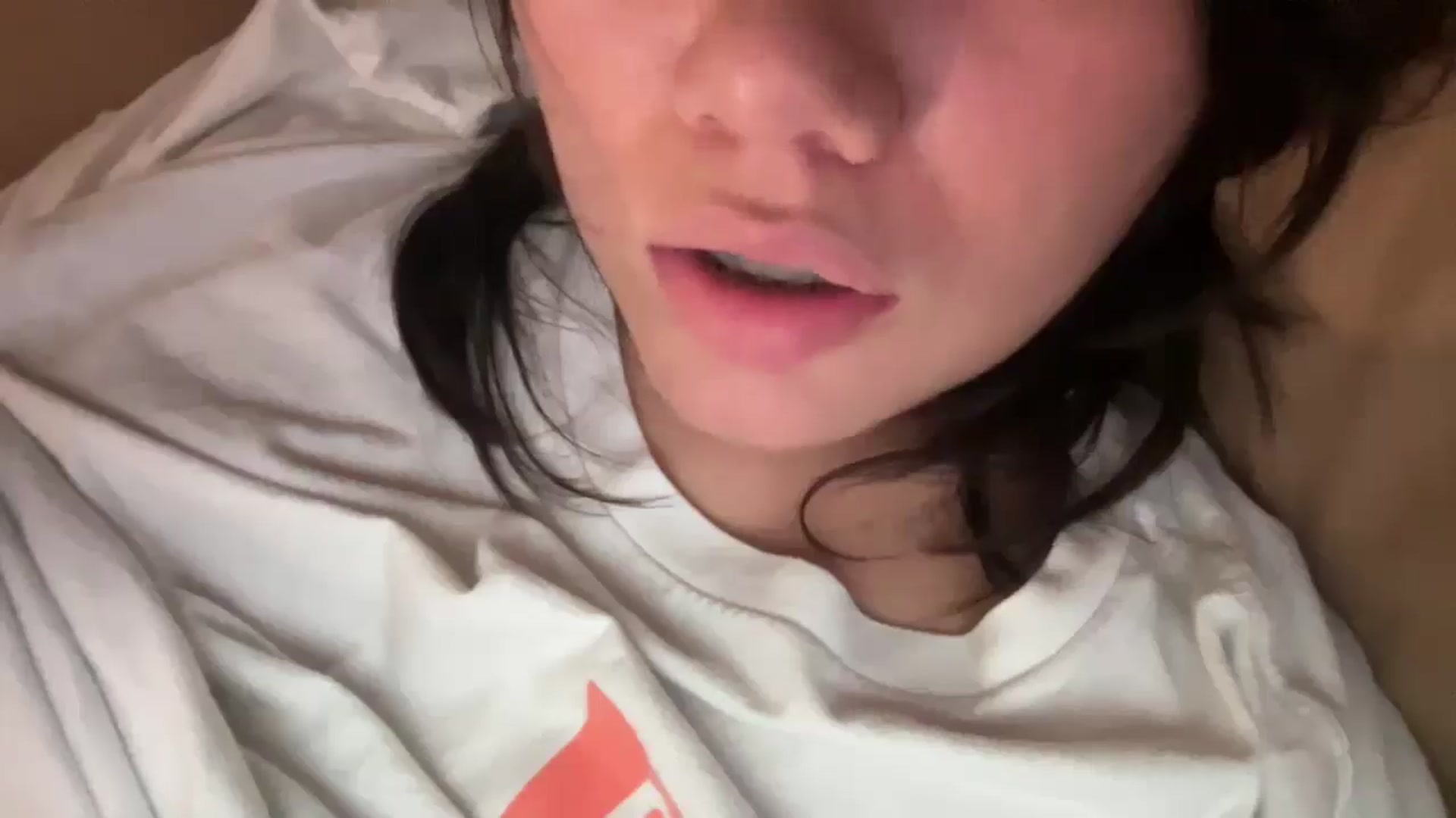 Gallery image thumbnail from imava's myfreecams stream on, 08/28/2025, 21:28 image 13 of 20