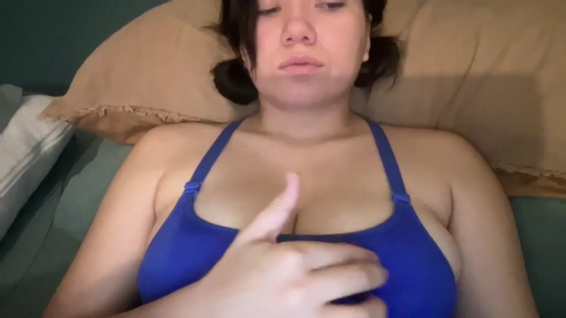 Gallery image thumbnail from imava's myfreecams stream on, 09/16/2025, 19:49 image 7 of 20