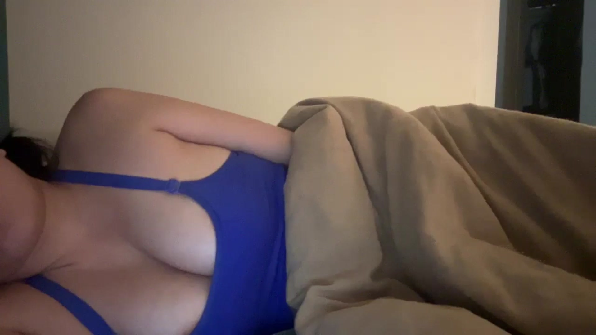 Gallery image thumbnail from imava's myfreecams stream on, 09/16/2025, 19:49 image 12 of 20