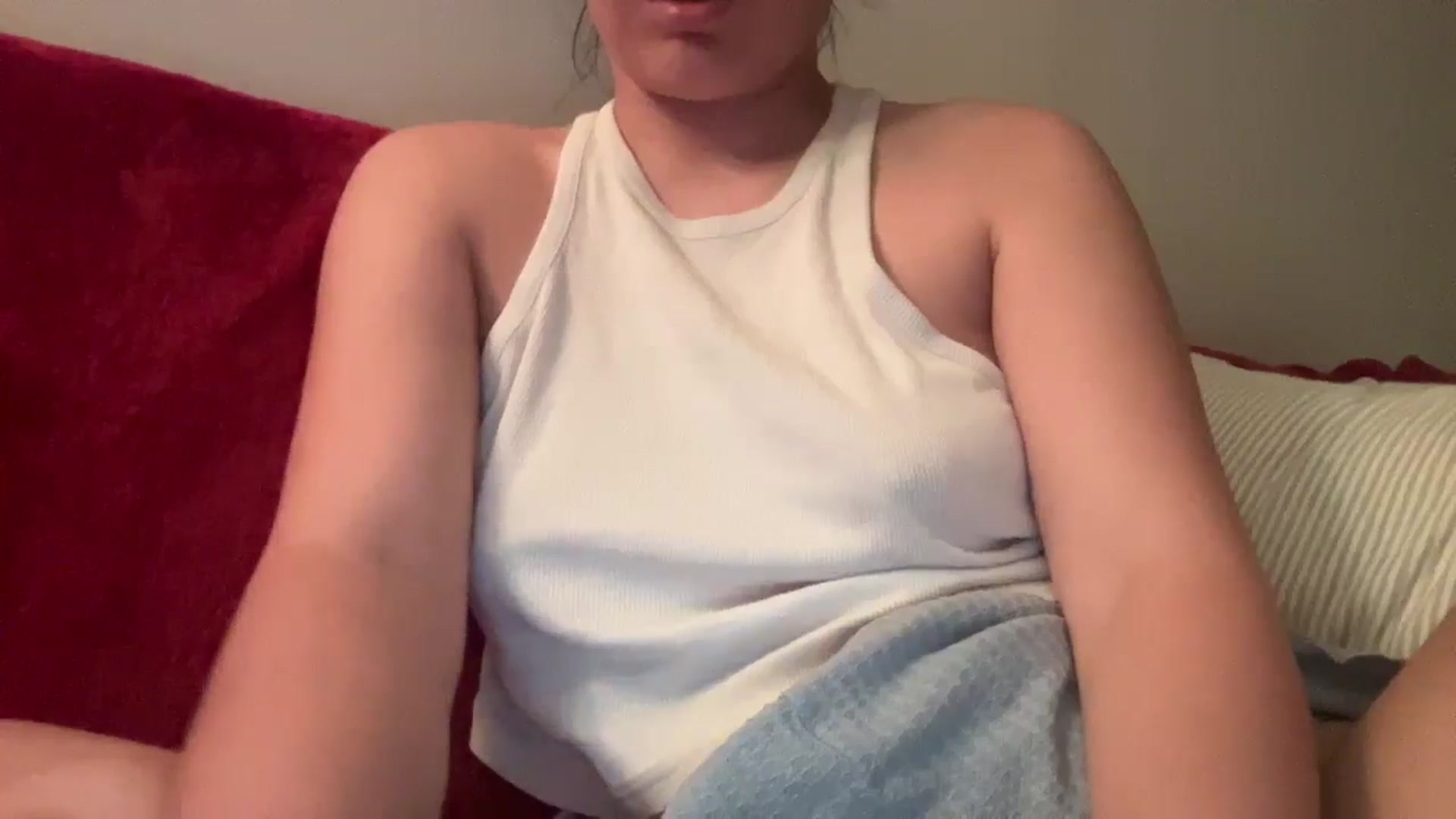 Gallery image thumbnail from imava's myfreecams stream on, 10/10/2025, 03:43 image 9 of 20