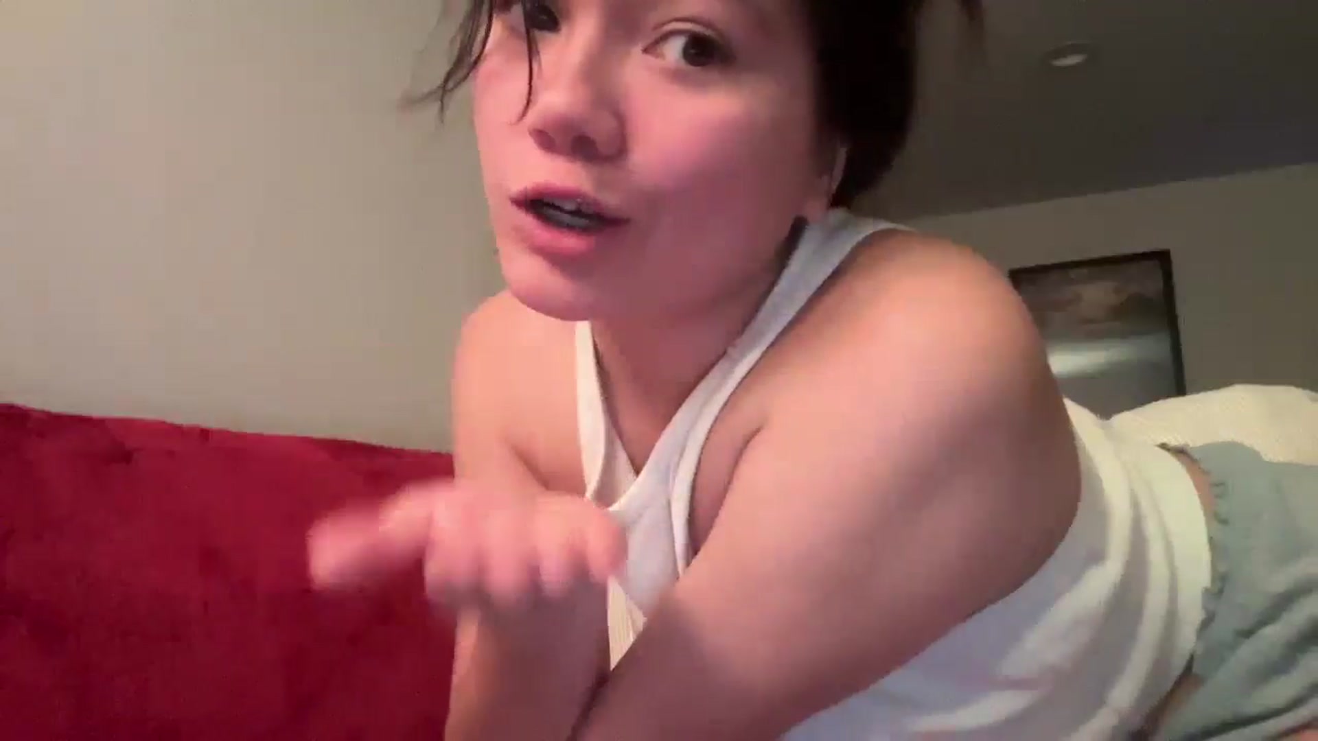 Gallery image thumbnail from imava's myfreecams stream on, 10/10/2025, 03:43 image 8 of 20