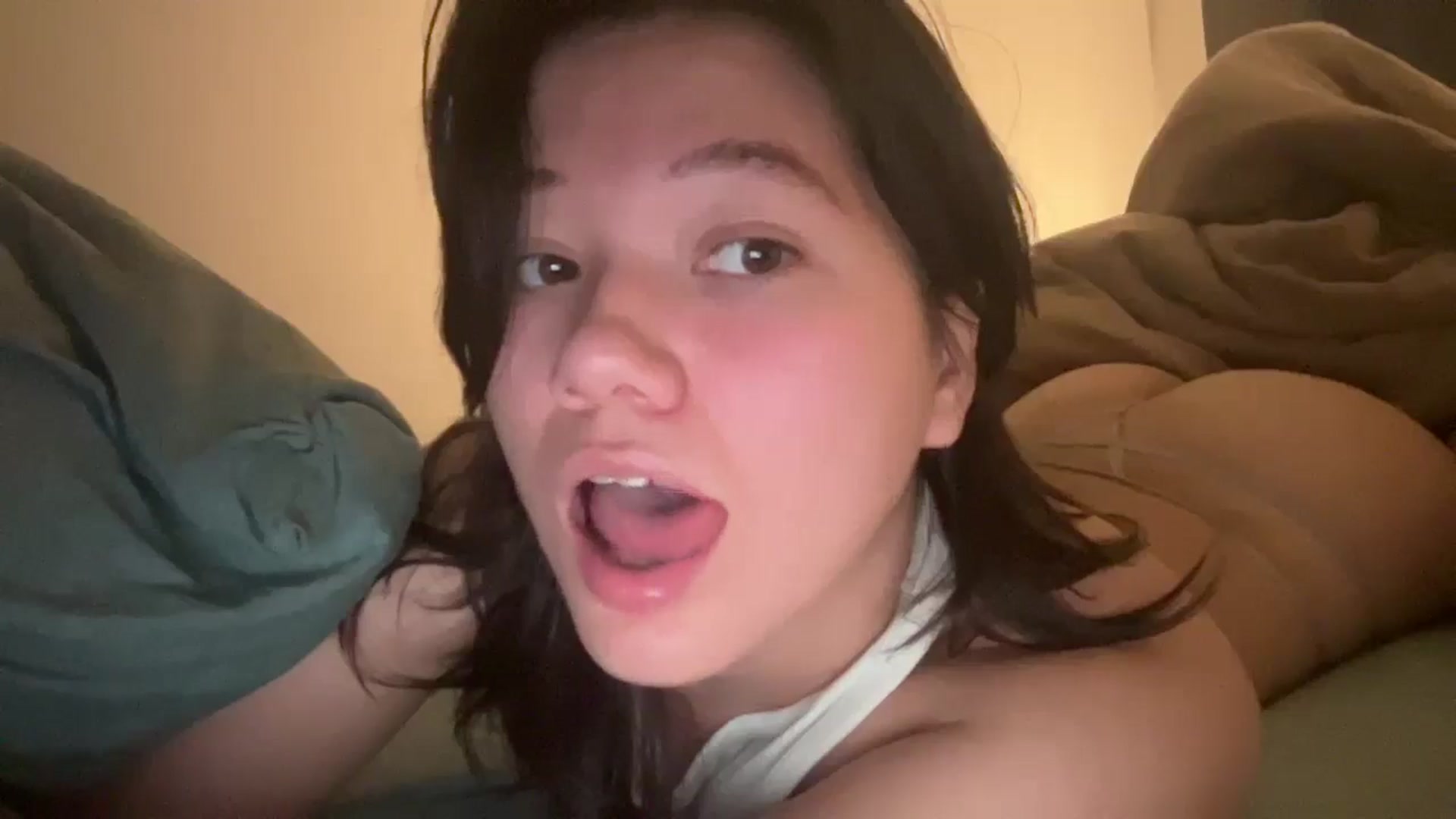 Gallery image thumbnail from imava's myfreecams stream on, 10/11/2025, 01:08 image 19 of 20