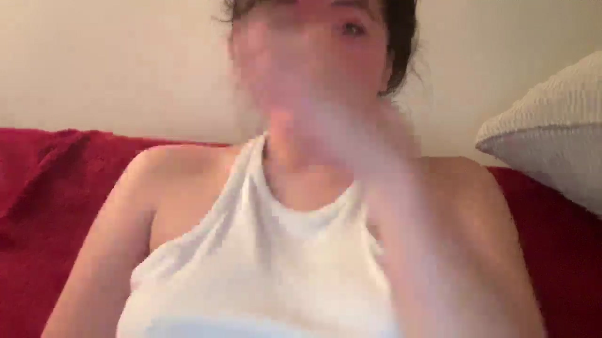 Gallery image thumbnail from imava's myfreecams stream on, 10/15/2025, 11:54 image 16 of 20